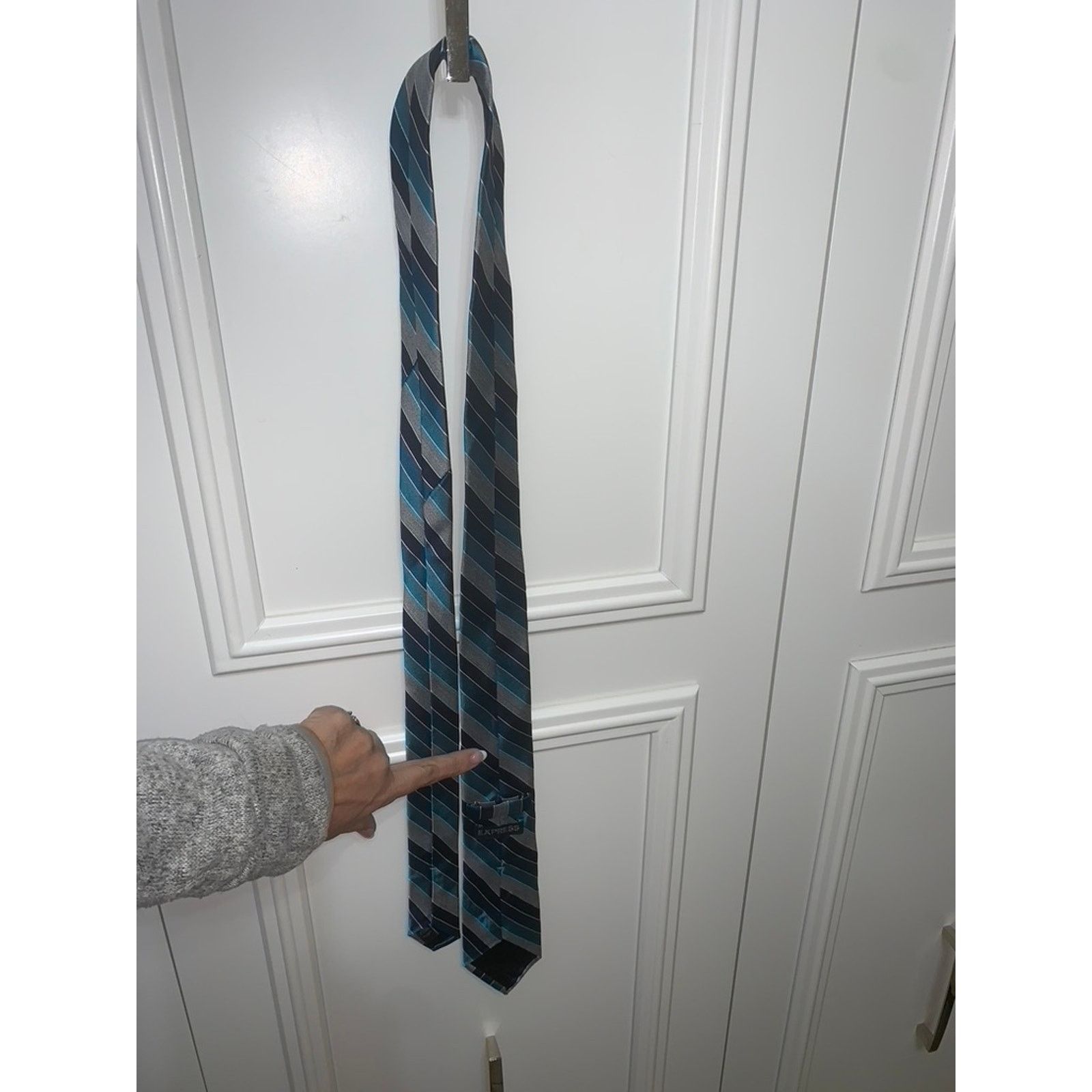 Express Express Men's Blue Striped Silk Tie Classic Length Size ONE SIZE - 4 Thumbnail
