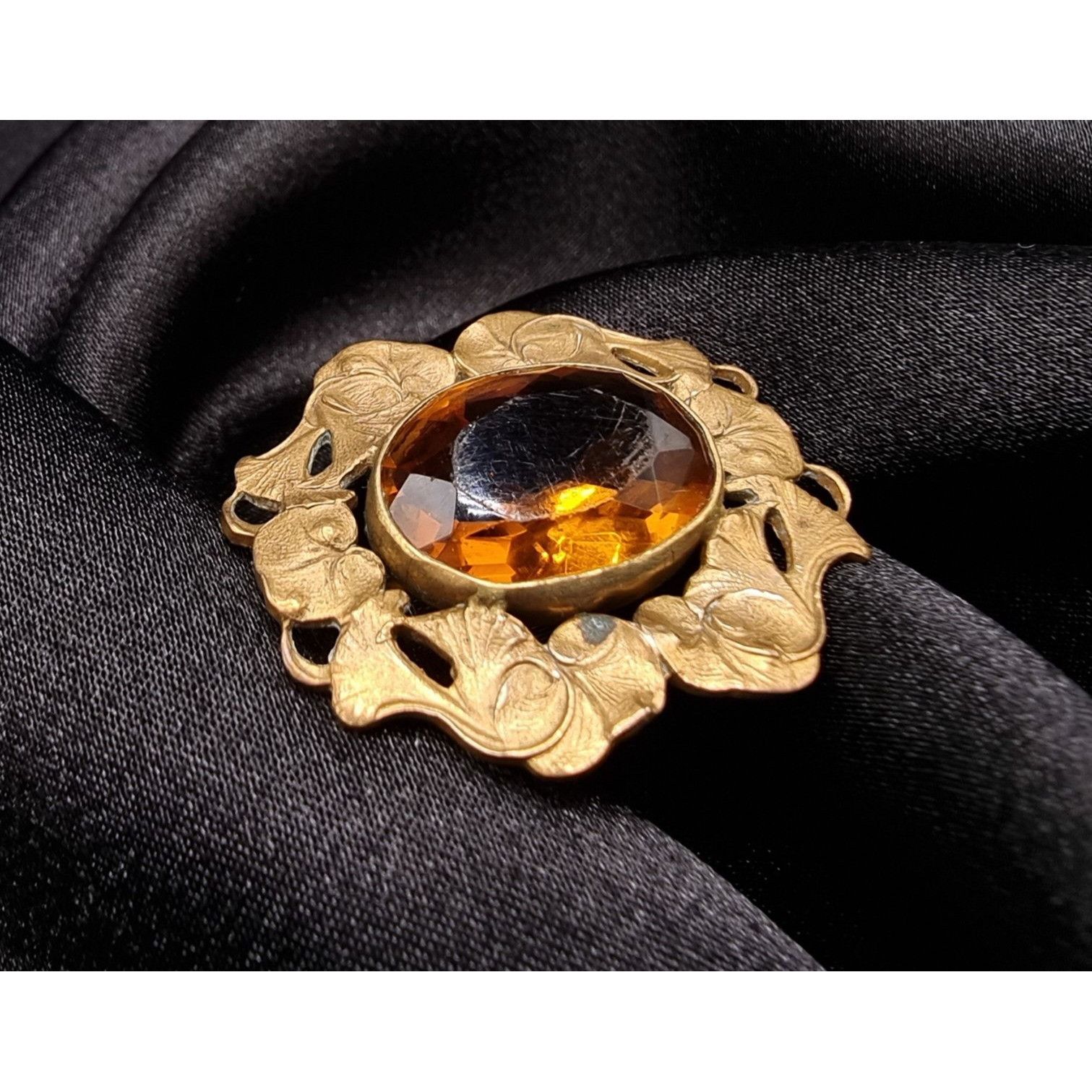 Vintage Antique Early 20th Century Gold-Tone Brooch With Amber Oval Size ONE SIZE - 2 Thumbnail