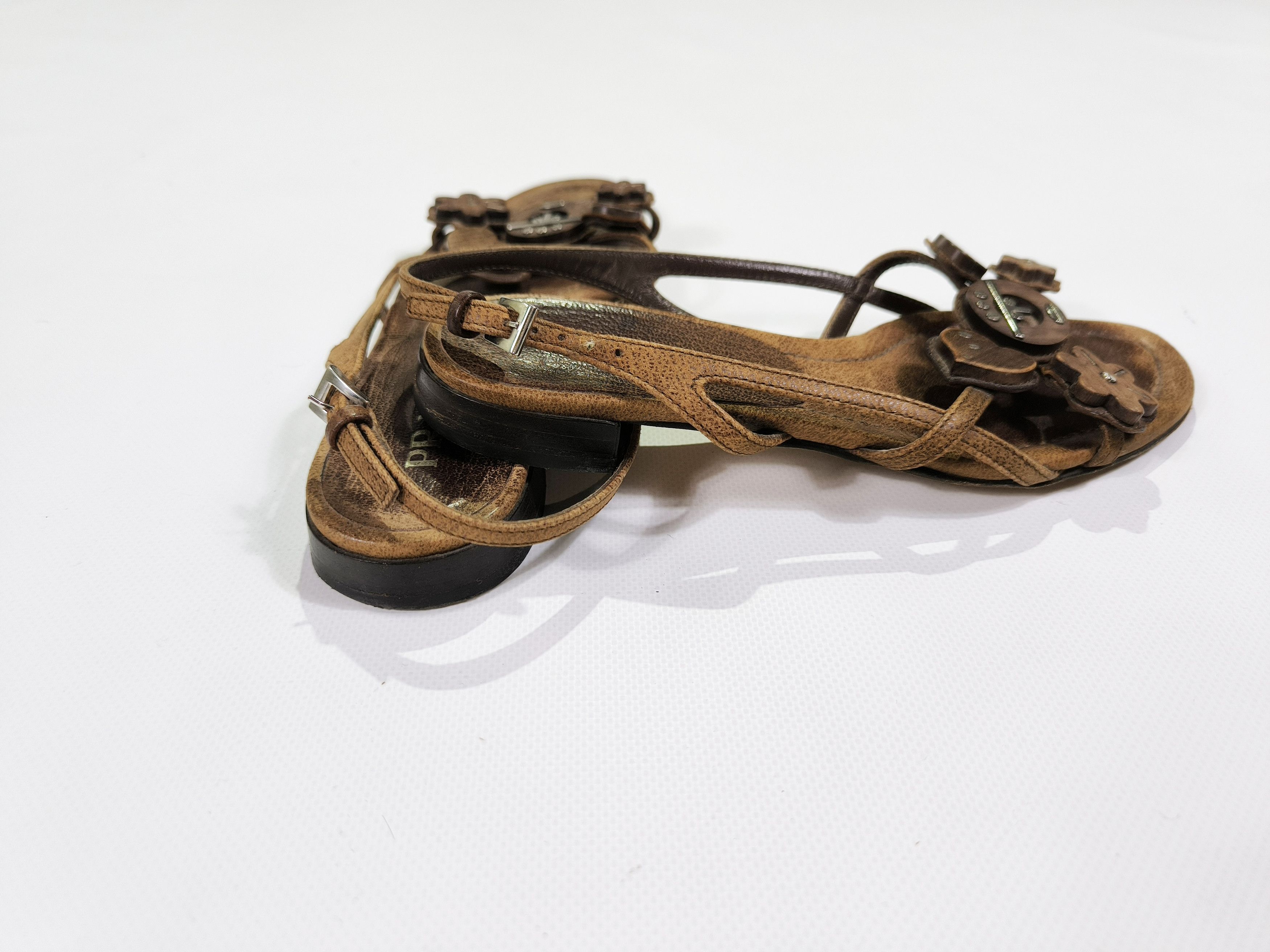 Prada Prada Wood Hearts Open Toe Leather Sandals Size 35 US5 UK2 Size US 5 / IT 35 - 6 Thumbnail