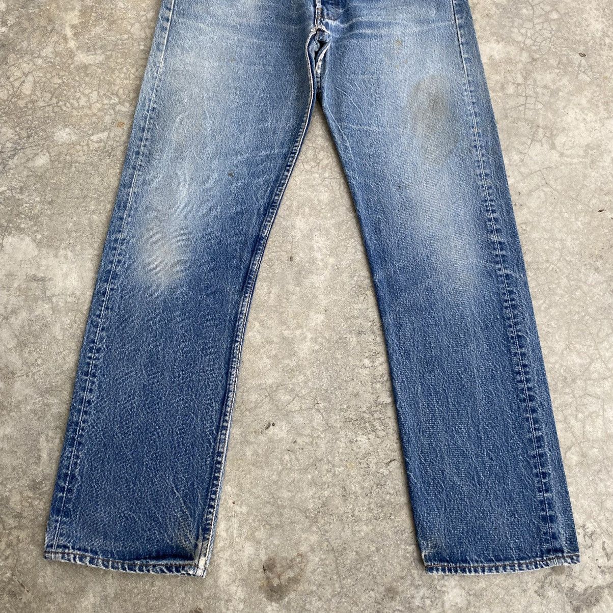 Levi's Vintage 80’s Levis 501xx Faded Stonewashed Blue Jeans Size US 34 / EU 50 - 3 Thumbnail