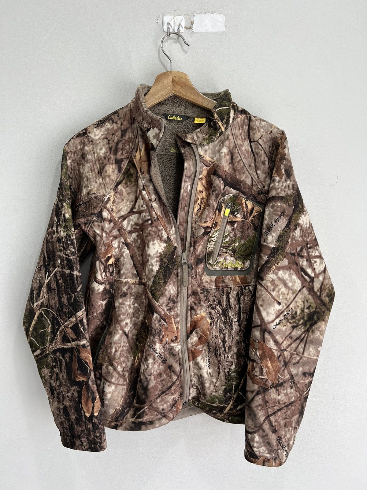 Vintage Vintage Womens Real Tree Camo Zip Sweater Size XL / US 12-14 / IT 48-50 - 1 Thumbnail