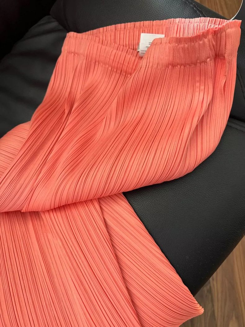 Issey Miyake Issey Miyake size:3 Orange-pink pleated skirt Size 31" - 2 Thumbnail
