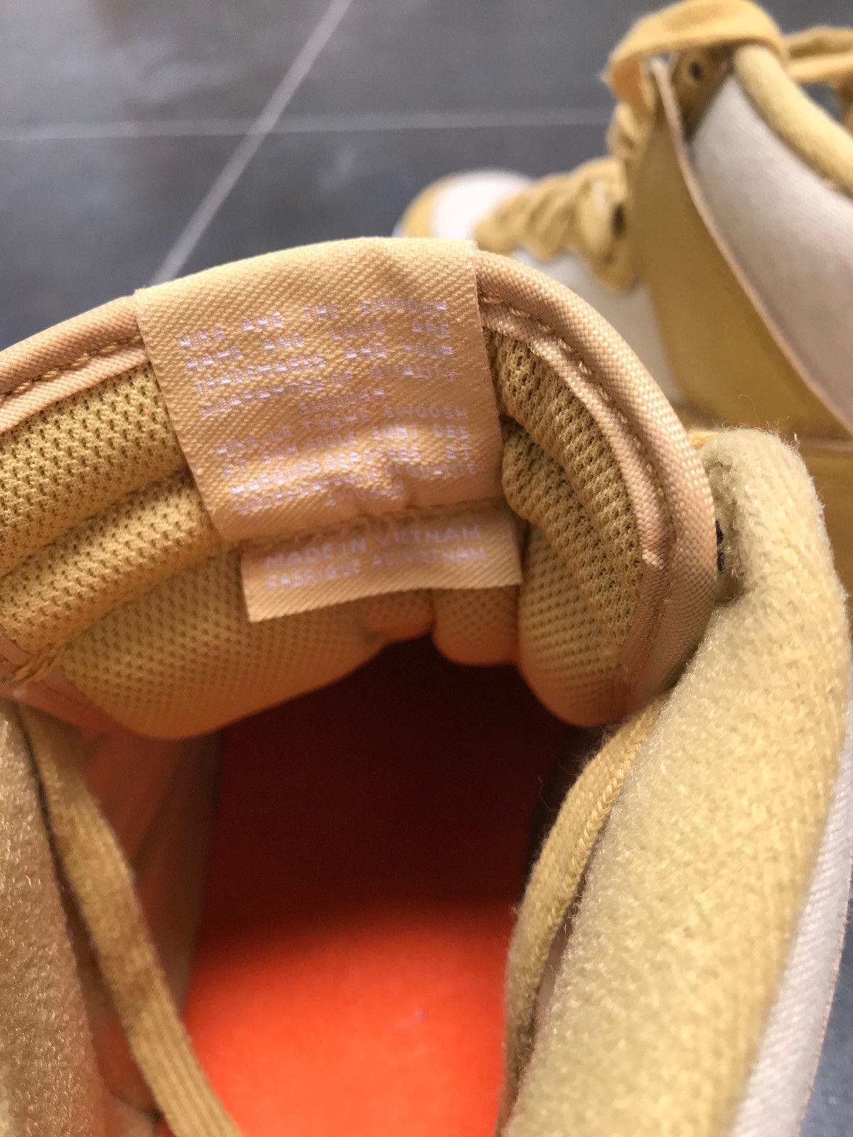 Nike Nike Dunk High Wheat Gold And Safety Orange Size US 10 / EU 43 - 5 Thumbnail