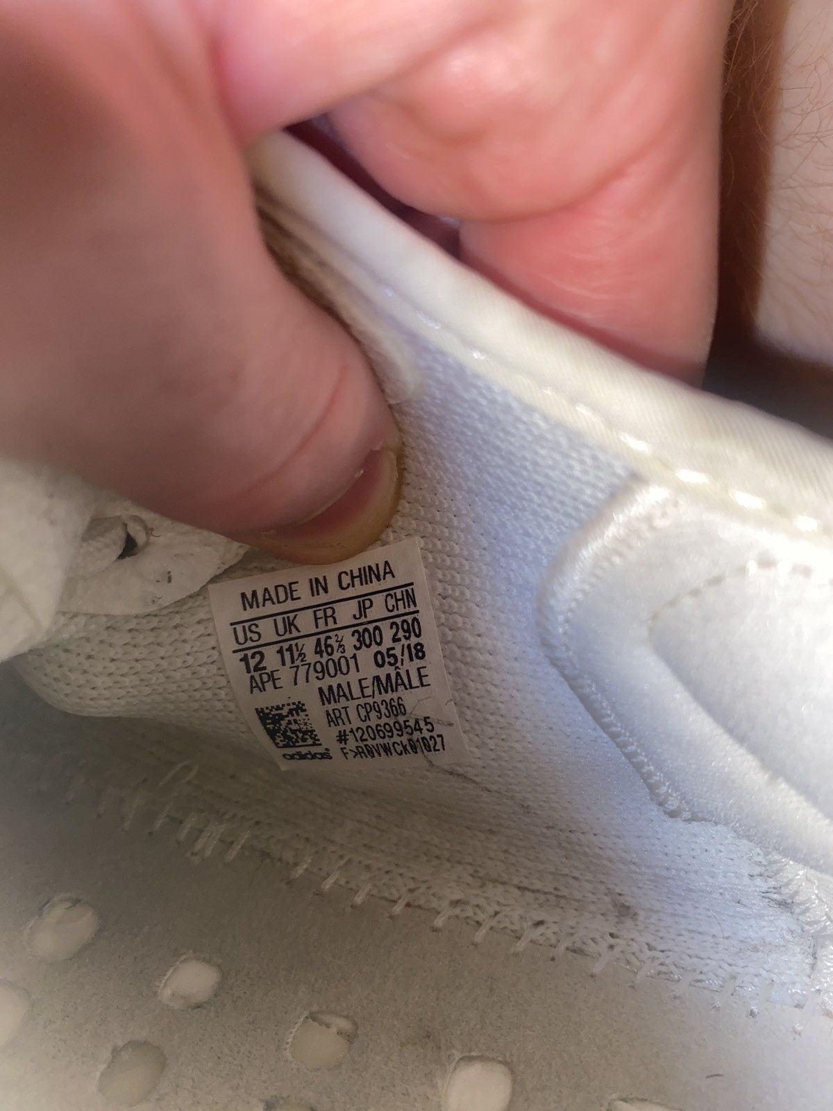 Adidas Adidas Yeezy Boost 350 V2 Cream Triple Core White Sz 12 Size US 12 / EU 45 - 6 Thumbnail