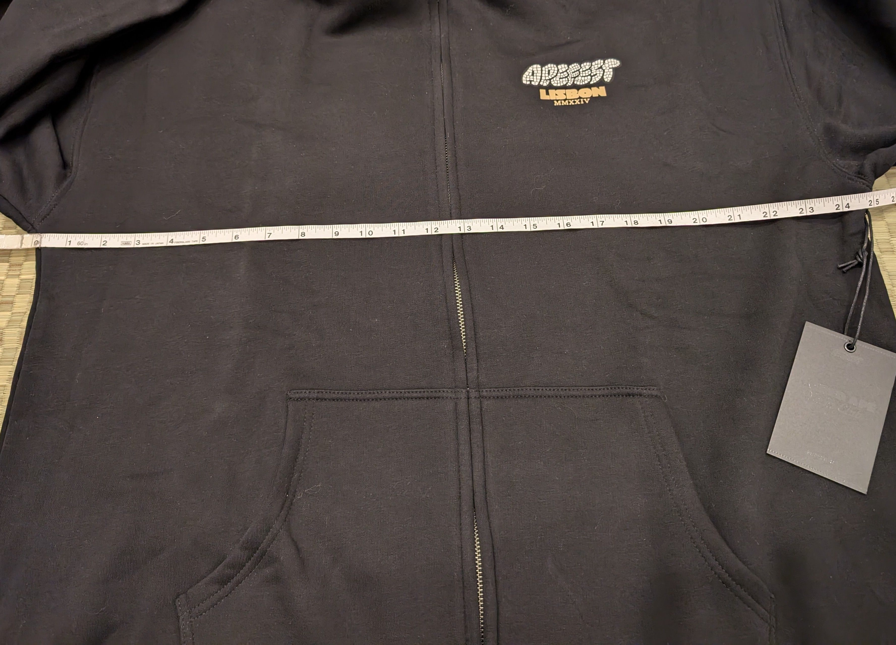 Other NWT Bored Ape Yacht Club Apefest 2024 Lisbon FZ Hoodie Size US XL / EU 56 / 4 - 5 Thumbnail