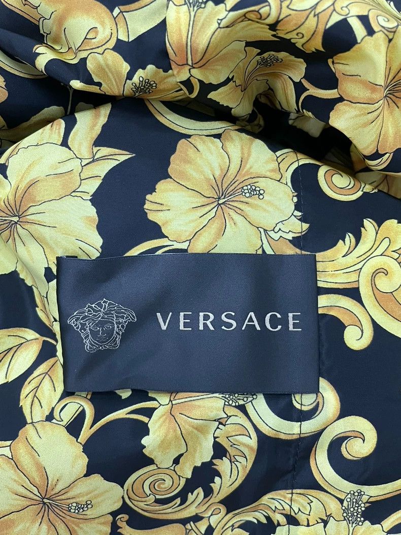 Versace Versace Printed letter hooded coat Size L / US 10 / IT 46 - 4 Thumbnail