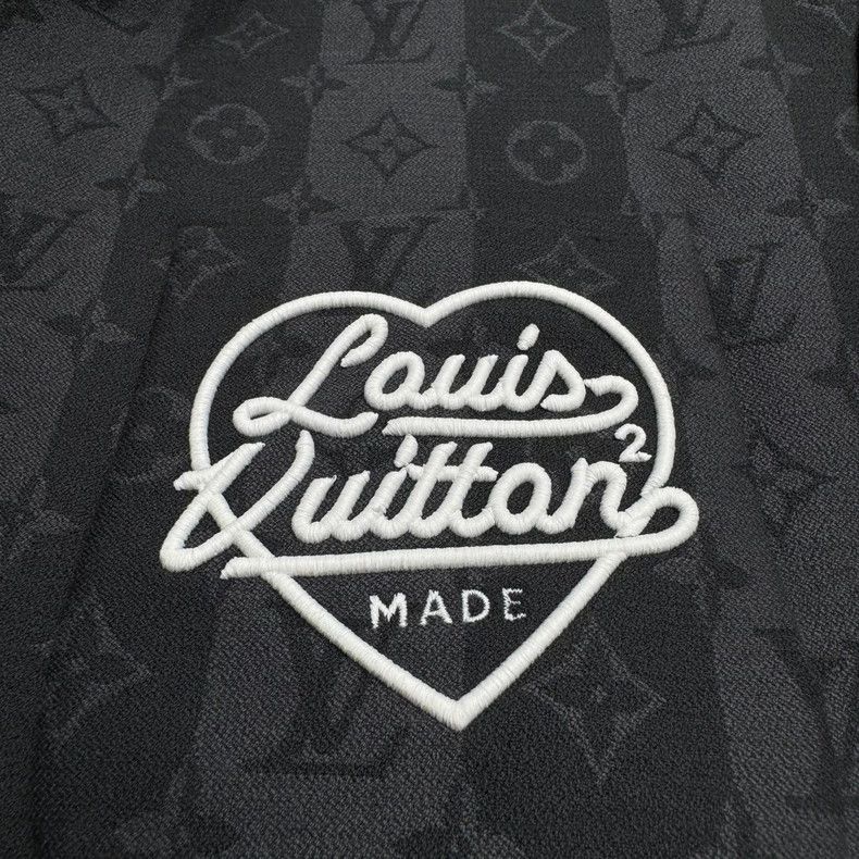 Louis Vuitton louis vuitton Love Embroidered Suit 2501-Nextarrow Size 48R - 4 Thumbnail