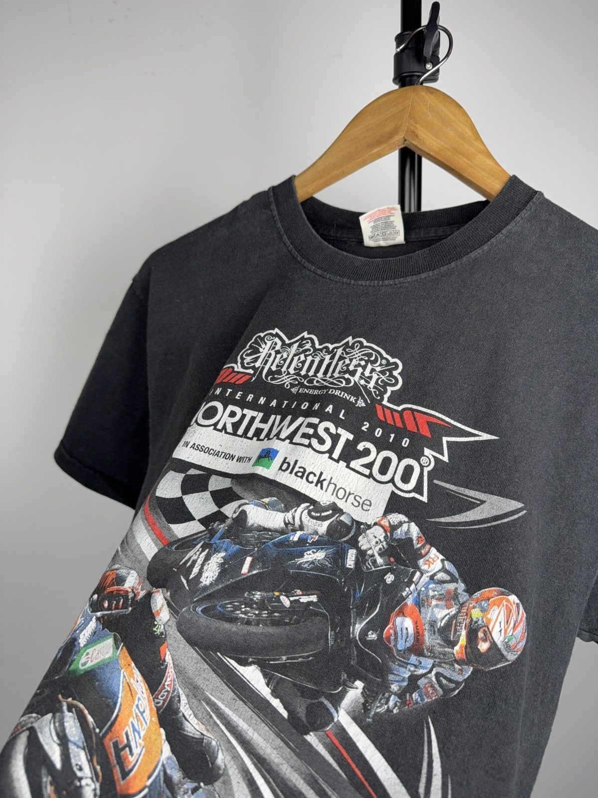 Vintage 00s Northwest 200 2010 Road Racing Moto T-Shirt Relentless Size US M / EU 48-50 / 2 - 7 Thumbnail