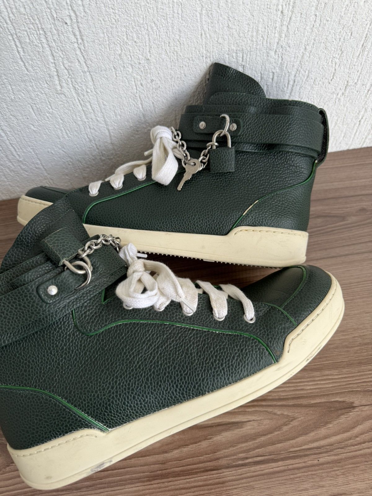 Dsquared2 🟢🔥🔥Y2k padlock strap sneaker Size US 10 / EU 43 - 4 Thumbnail