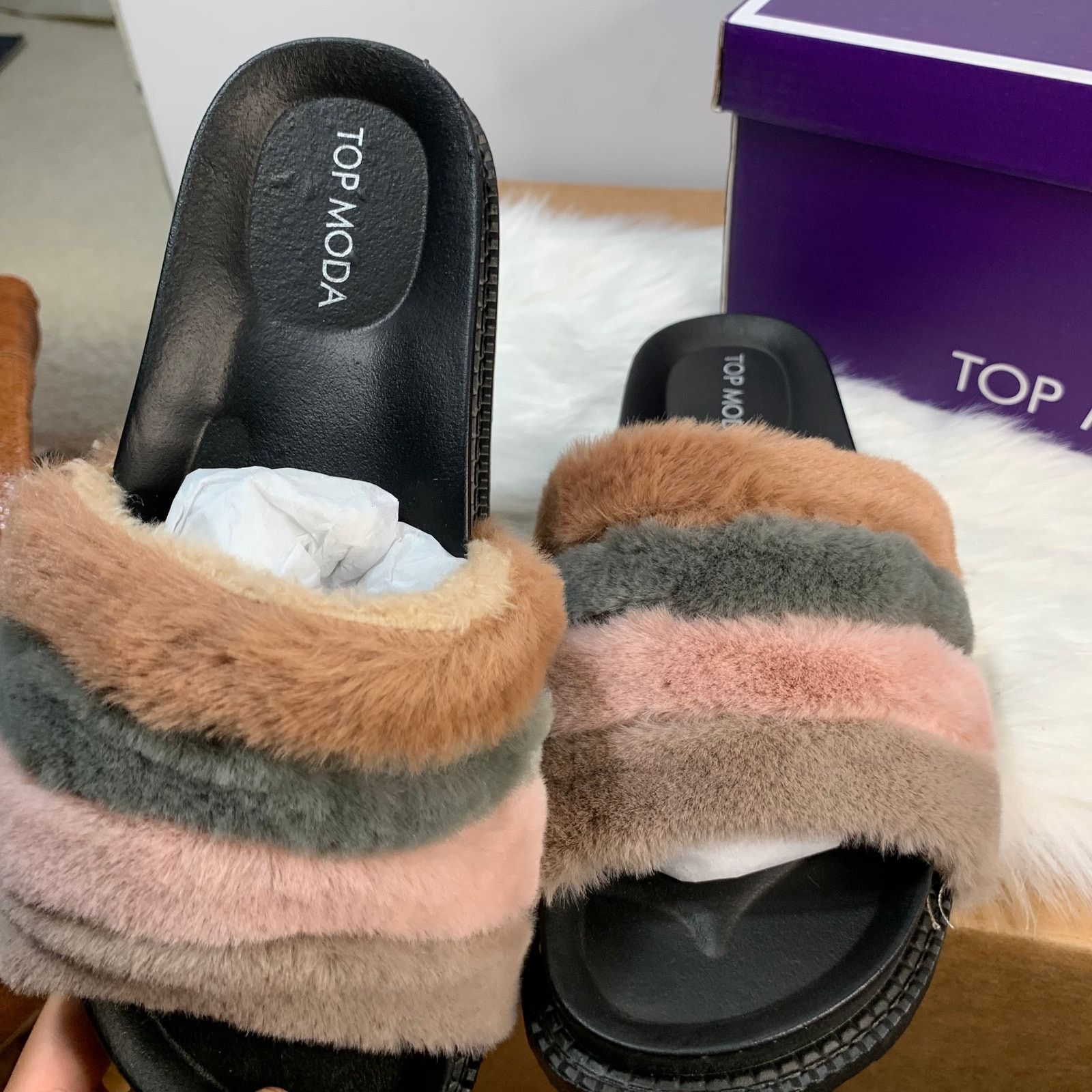 Other Faux Fur Slide Sandal Women's Shoes Size 6 Size US 6 / IT 36 - 7 Thumbnail