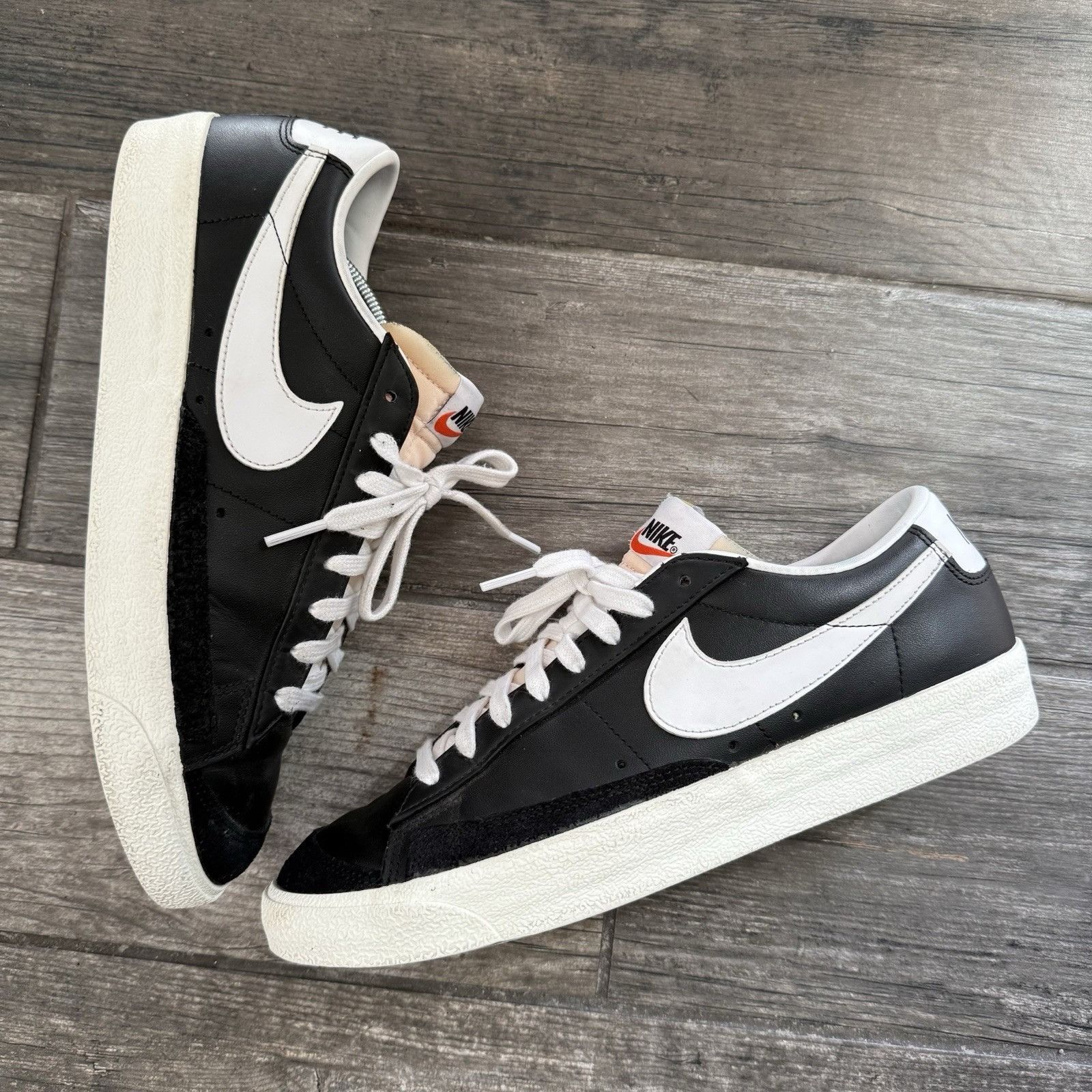 Nike × Streetwear × Vintage Sneakers White Shoes Nike Blazer  display picture 2