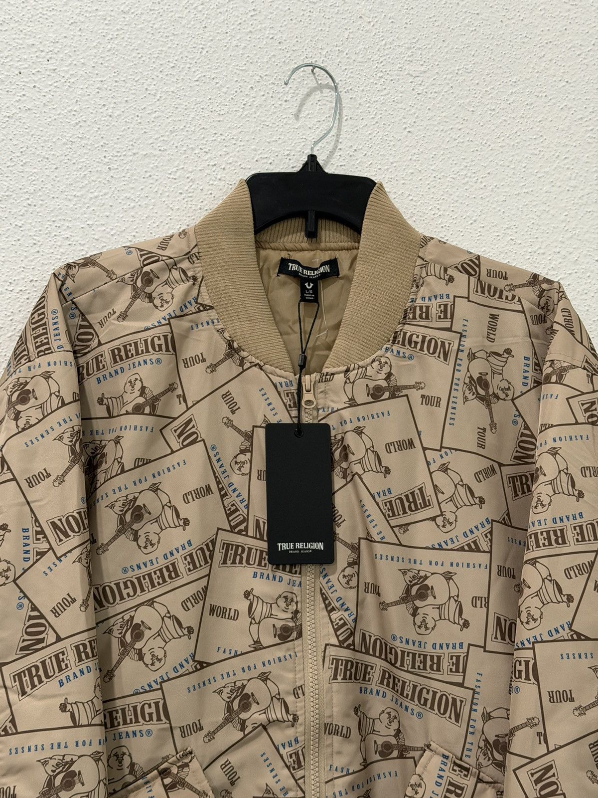 True Religion TRUE RELIGION Aviation Series AOP Bomber Jacket Large NWT Size US L / EU 52-54 / 3 - 3 Thumbnail
