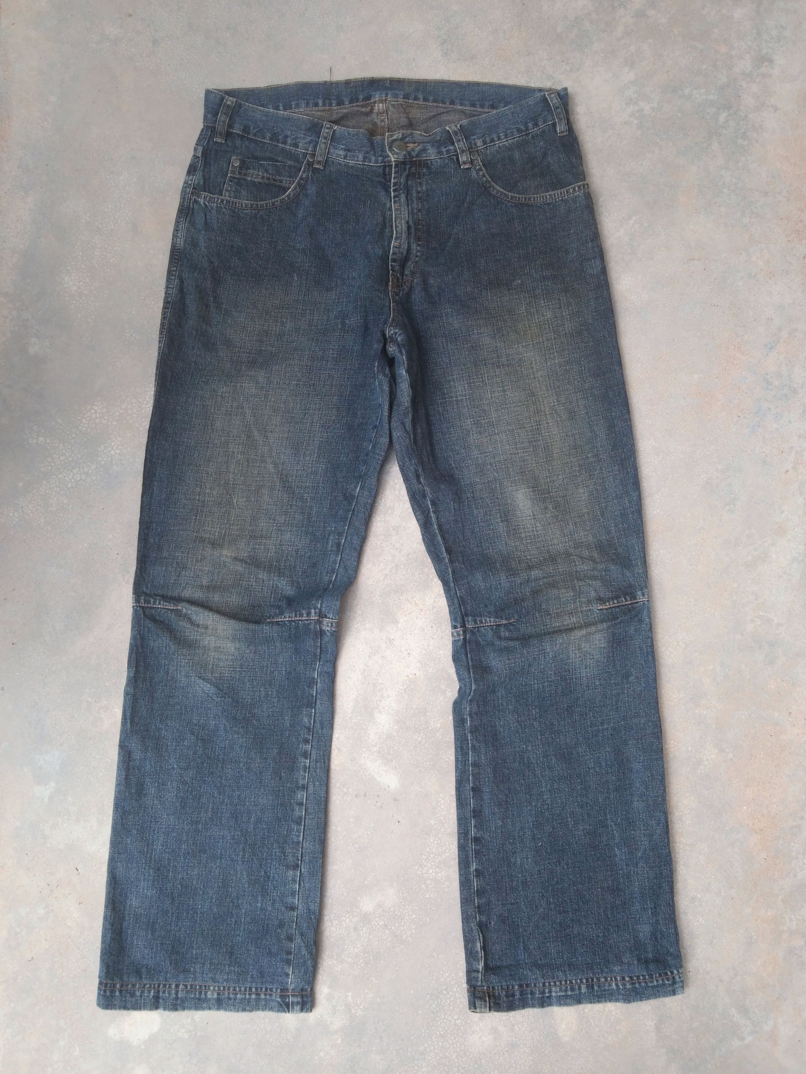 Vintage Vintage Washed Roberto Bari Straight Leg Jeans 36x32 Size US 36 / EU 52 - 1 Thumbnail