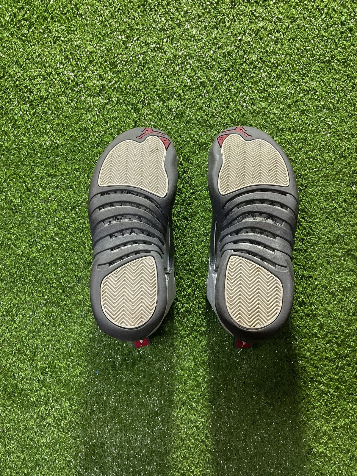 Jordan Brand Jordan 12 Retro 2019 White Dark Grey Size US 10 / EU 43 - 7 Thumbnail