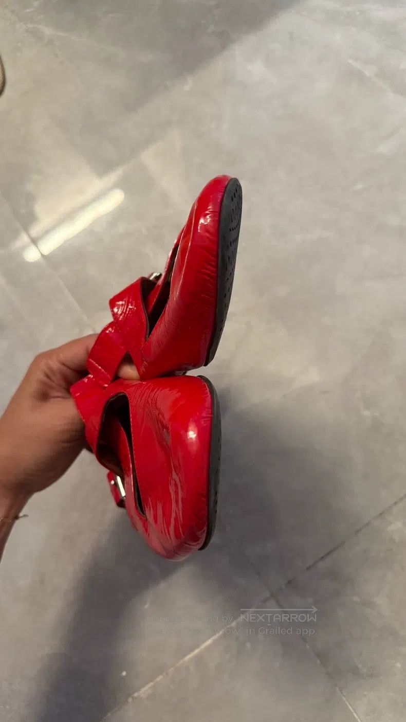 Alaia Alaia Red Cross-Strap Flat Shoes Size US 7.5 / IT 37.5 - 2 Thumbnail