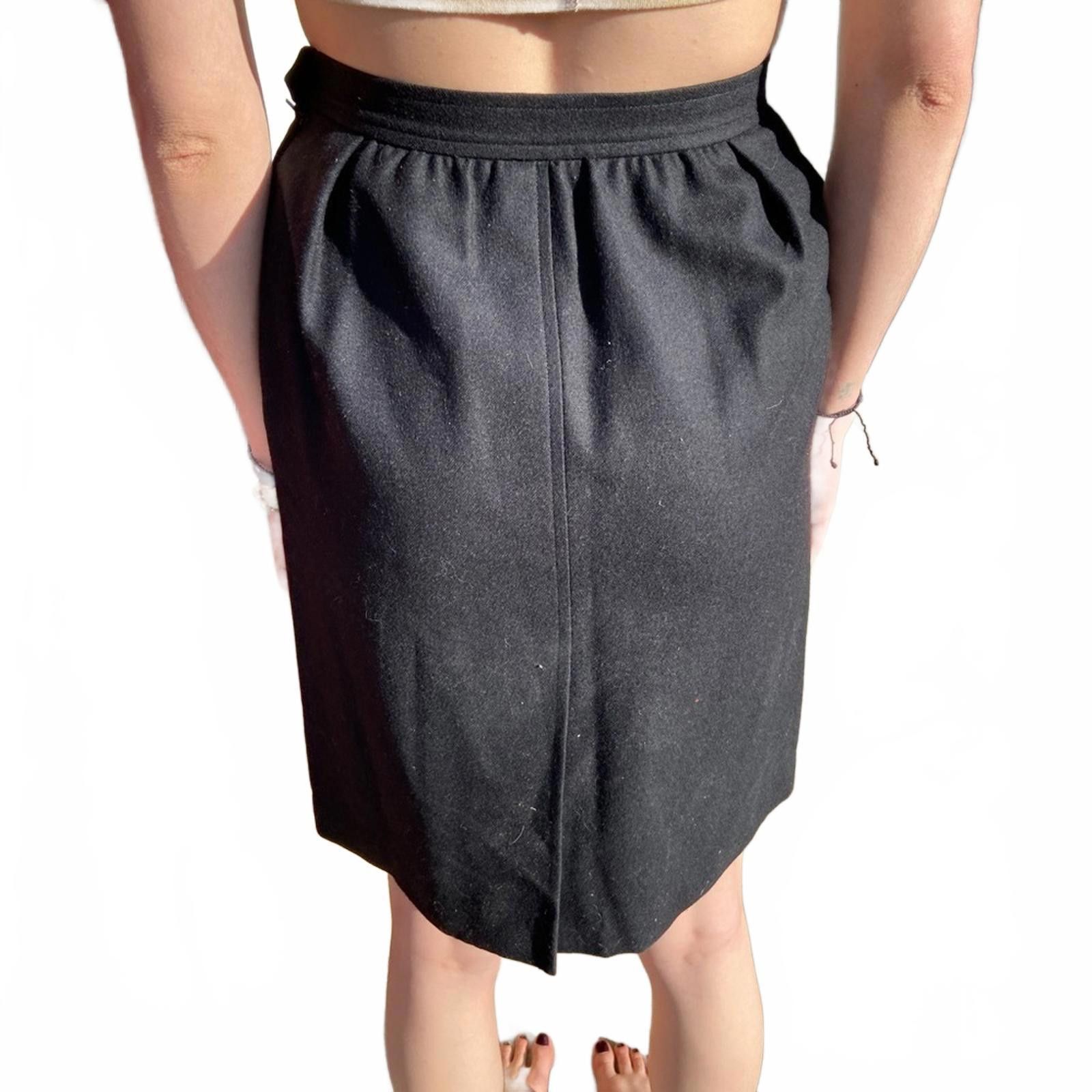 Saint Laurent Paris Saint Laurent Rive Gauche Wool High Pleated Waist Skirt Size 25" / US 0 / IT 36 - 7 Thumbnail