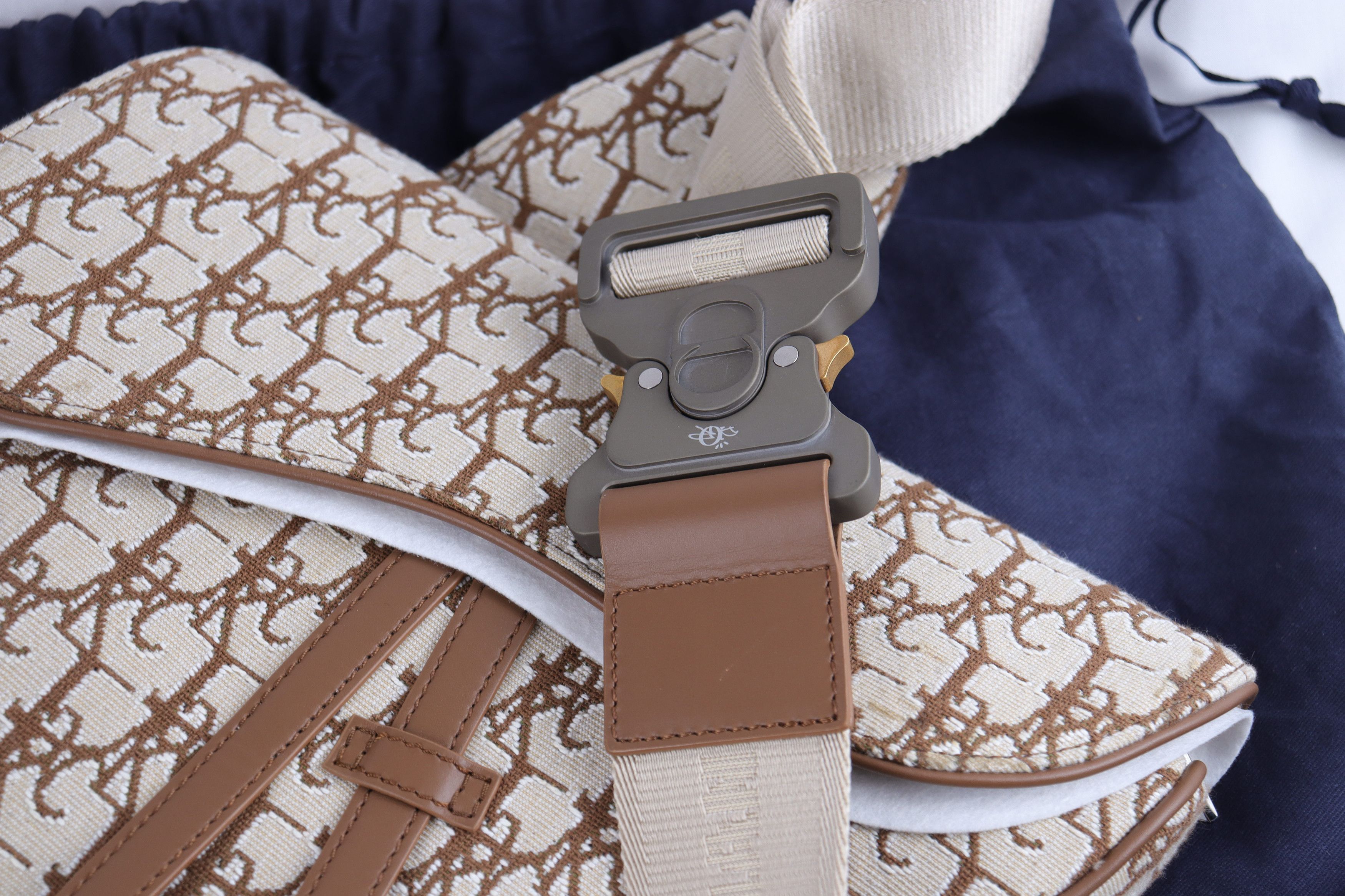 Dior o1rshd11223 Dior x Cactus Jack Oblique Jacquard Saddle Bag Size ONE SIZE - 10 Thumbnail