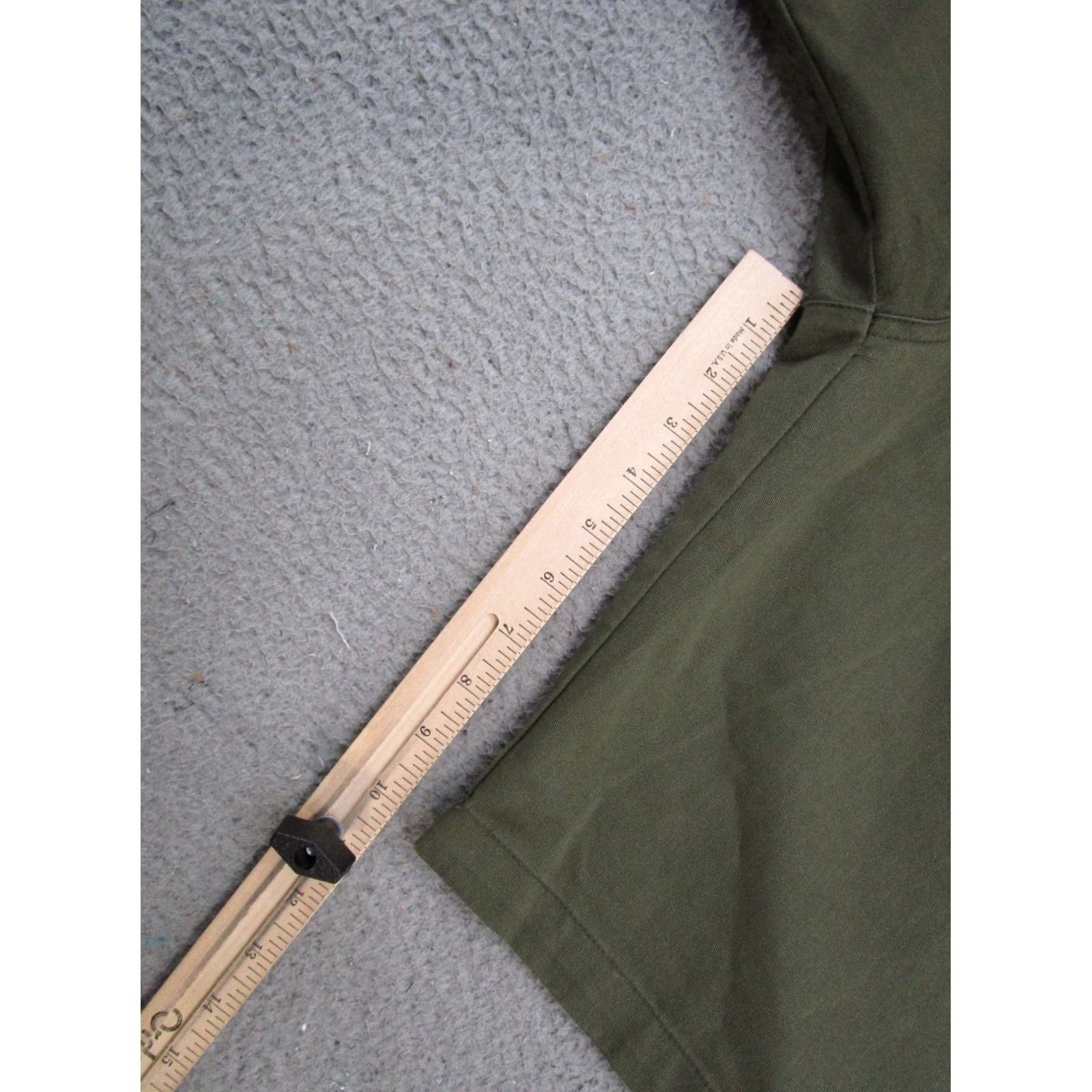 Volcom Volcom Chino Shorts Mens 31 Green Solid Flat Front Stretch Pockets Casual Summer 2000s Y2K Modern Men Size US 31 - 5 Thumbnail