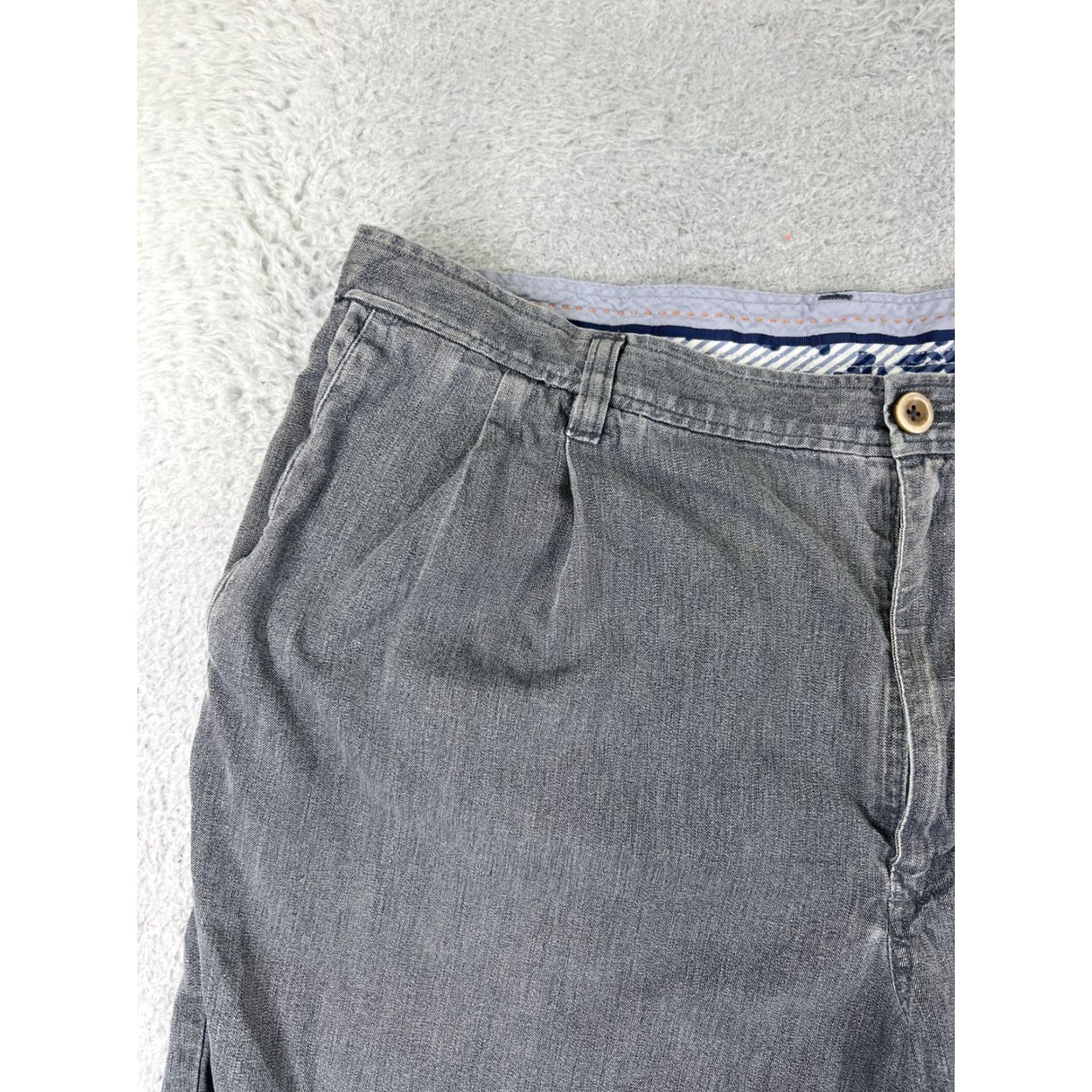 Tommy Bahama Tommy Bahama Shorts Men 40 Gray Silk Cotton Blend Herringbone Vacation Resort Size US 40 / EU 56 - 4 Thumbnail
