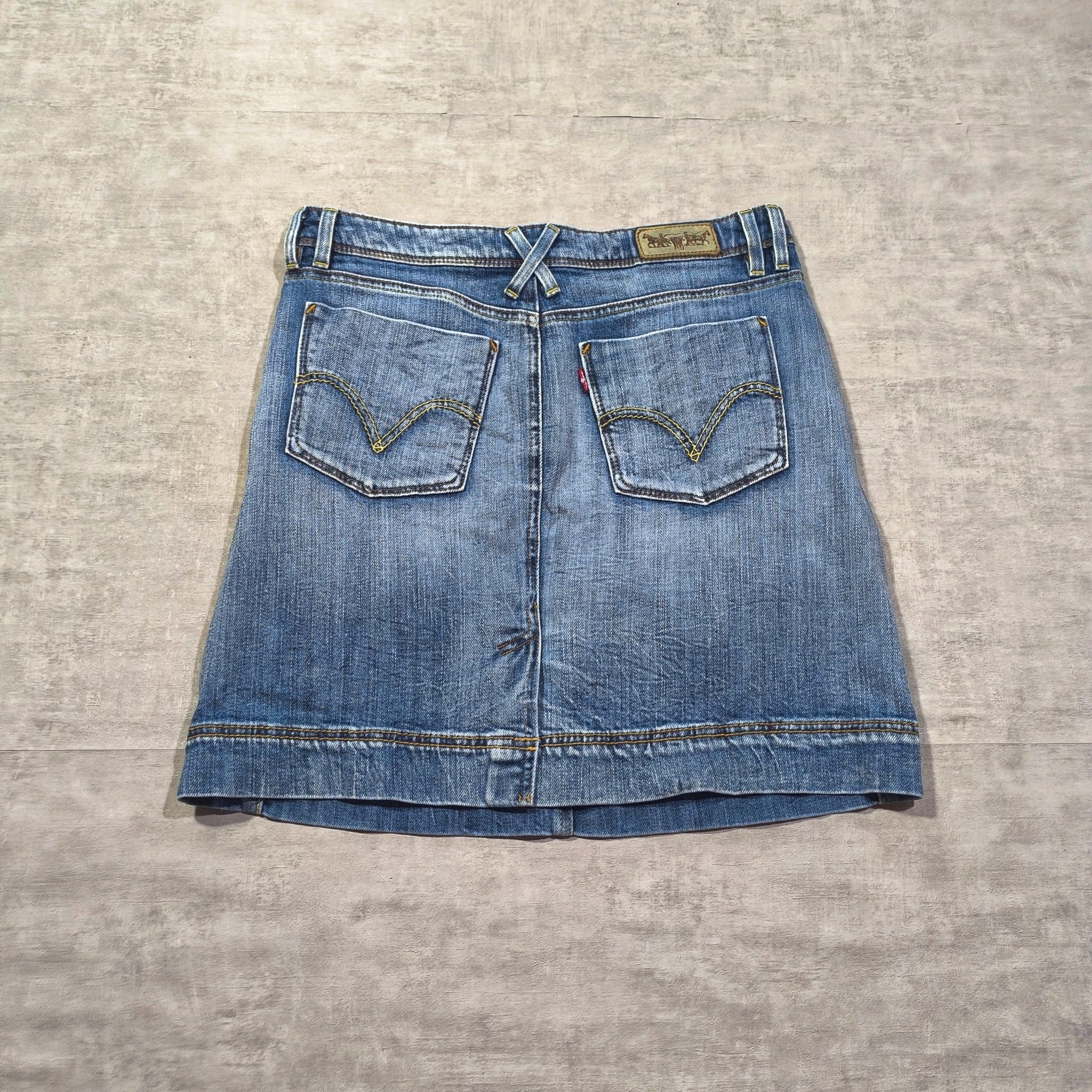 Levi's vtg levis knee length skirt Size 31" - 1 Thumbnail