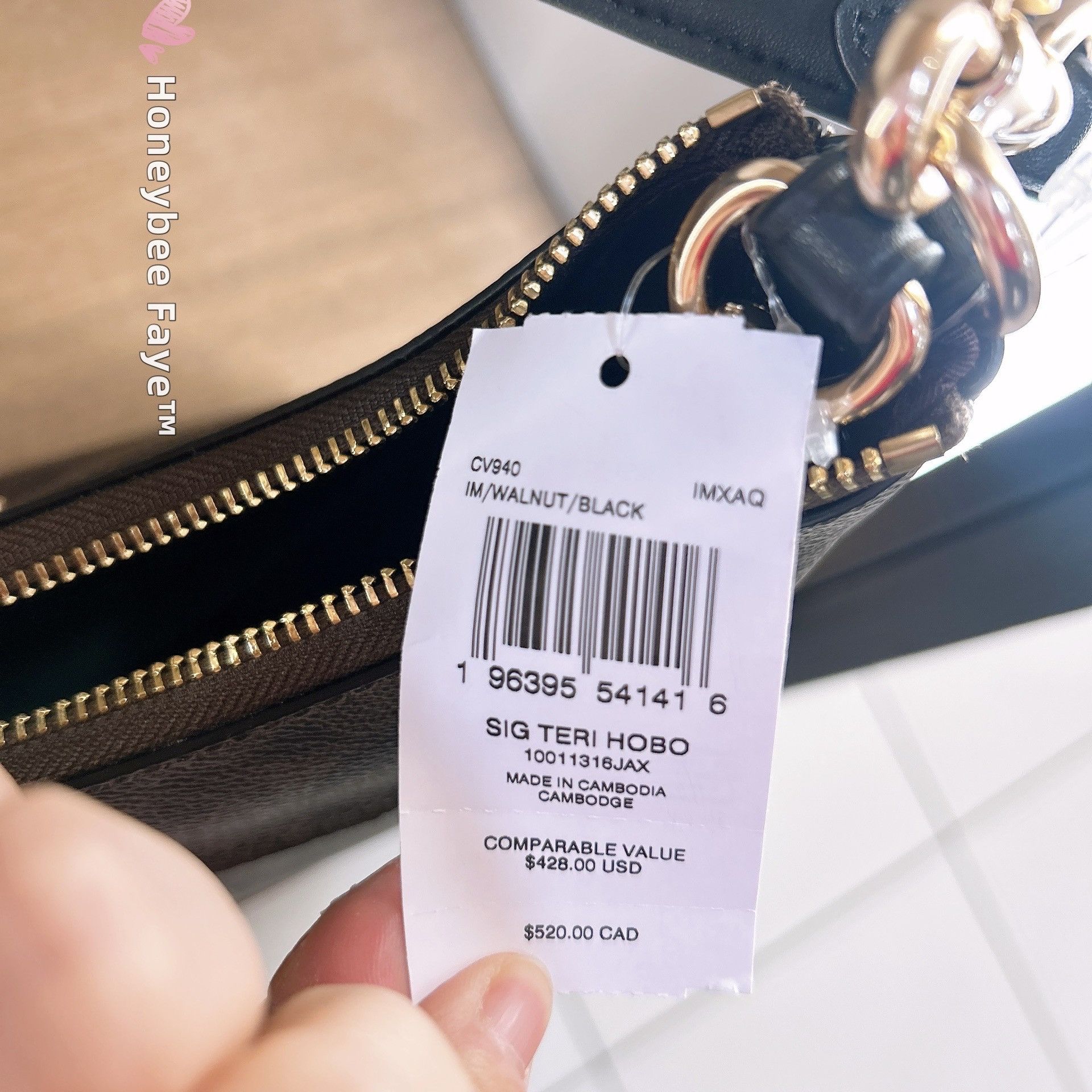 Coach NWT Coach Teri Hobo Bag In Signature Canvas CV940 Size ONE SIZE - 7 Thumbnail