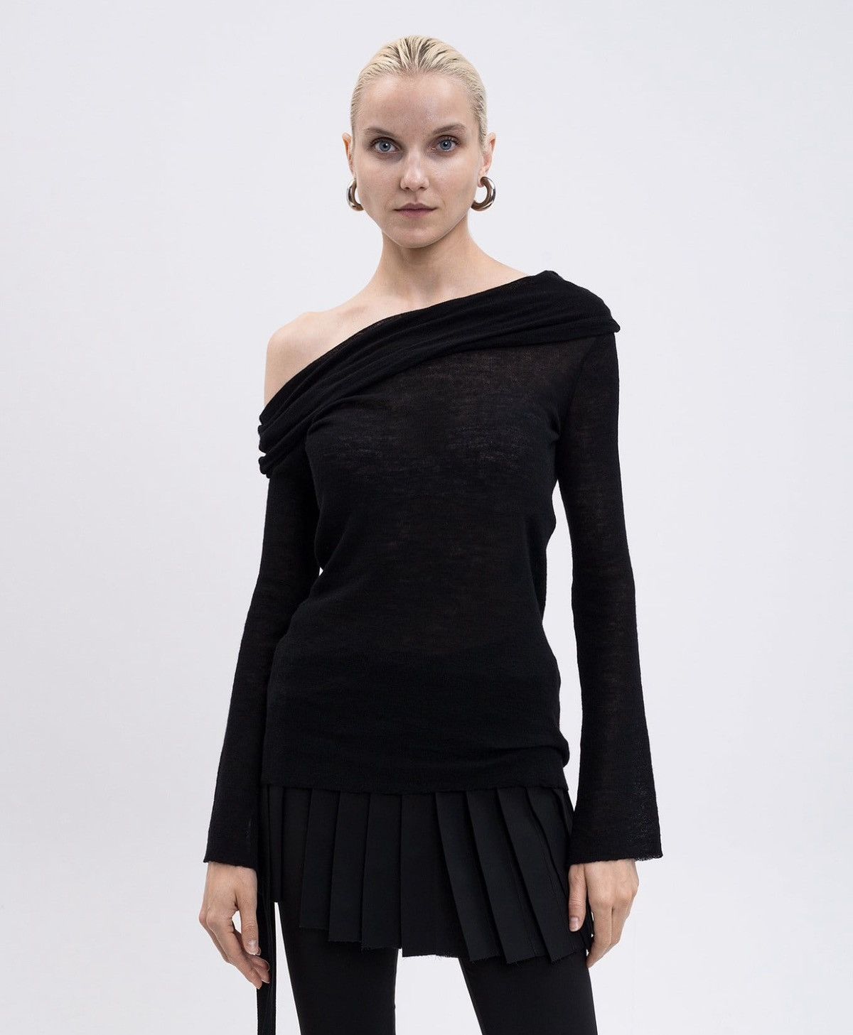Ann Demeulemeester Ann Demeulemeester Black Tizziana Wool High-Neck Top Size S / US 4 / IT 40 - 2 Thumbnail