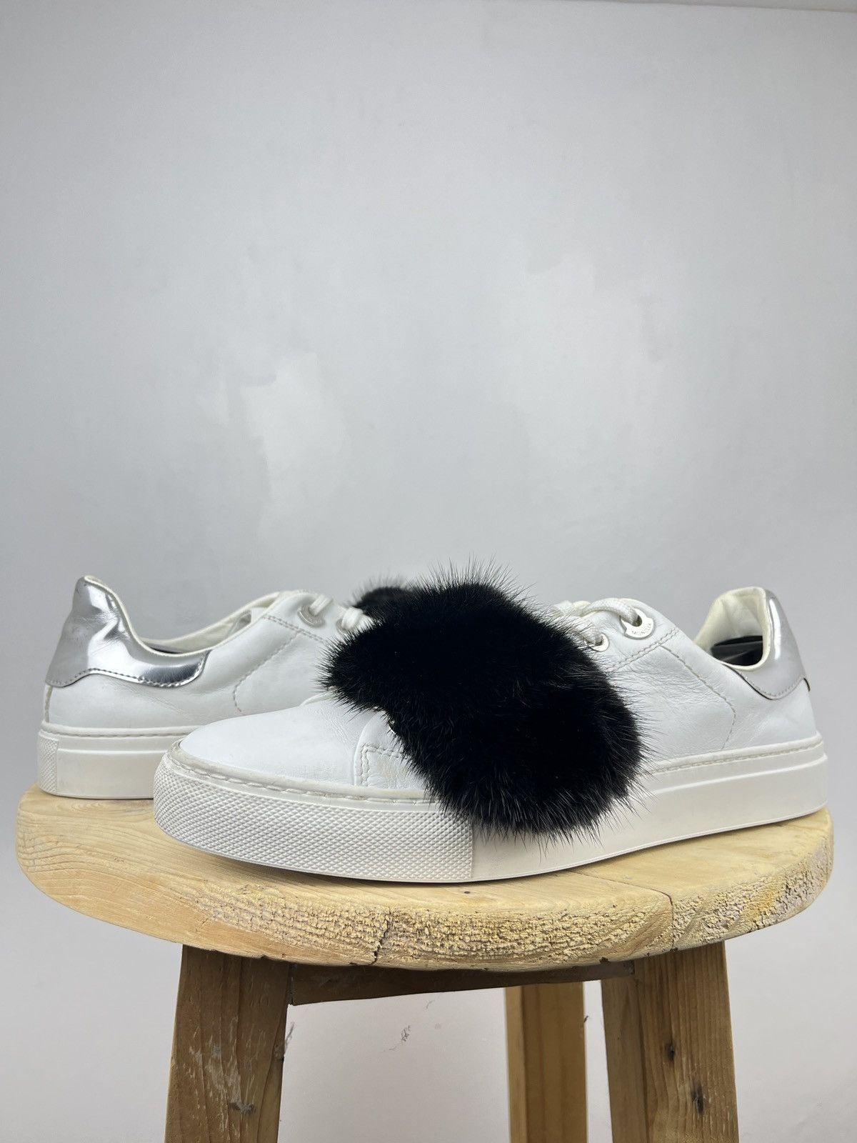 Moncler Leather Mink Furr Strap Size US 9 / IT 39 - 2 Thumbnail
