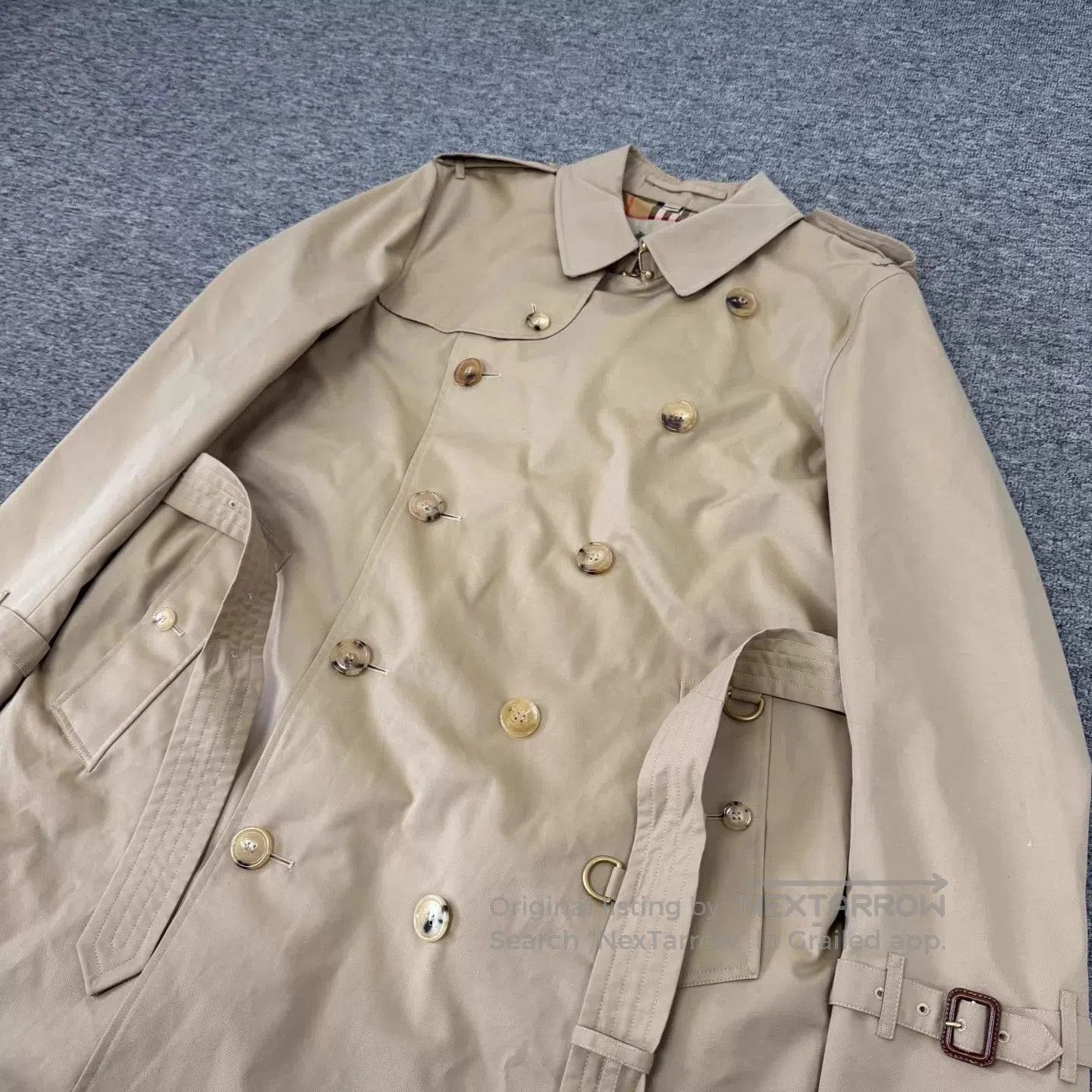 Burberry Beige Double-Breasted Trench Coat Size L. Size US L / EU 52-54 / 3 - 4 Thumbnail