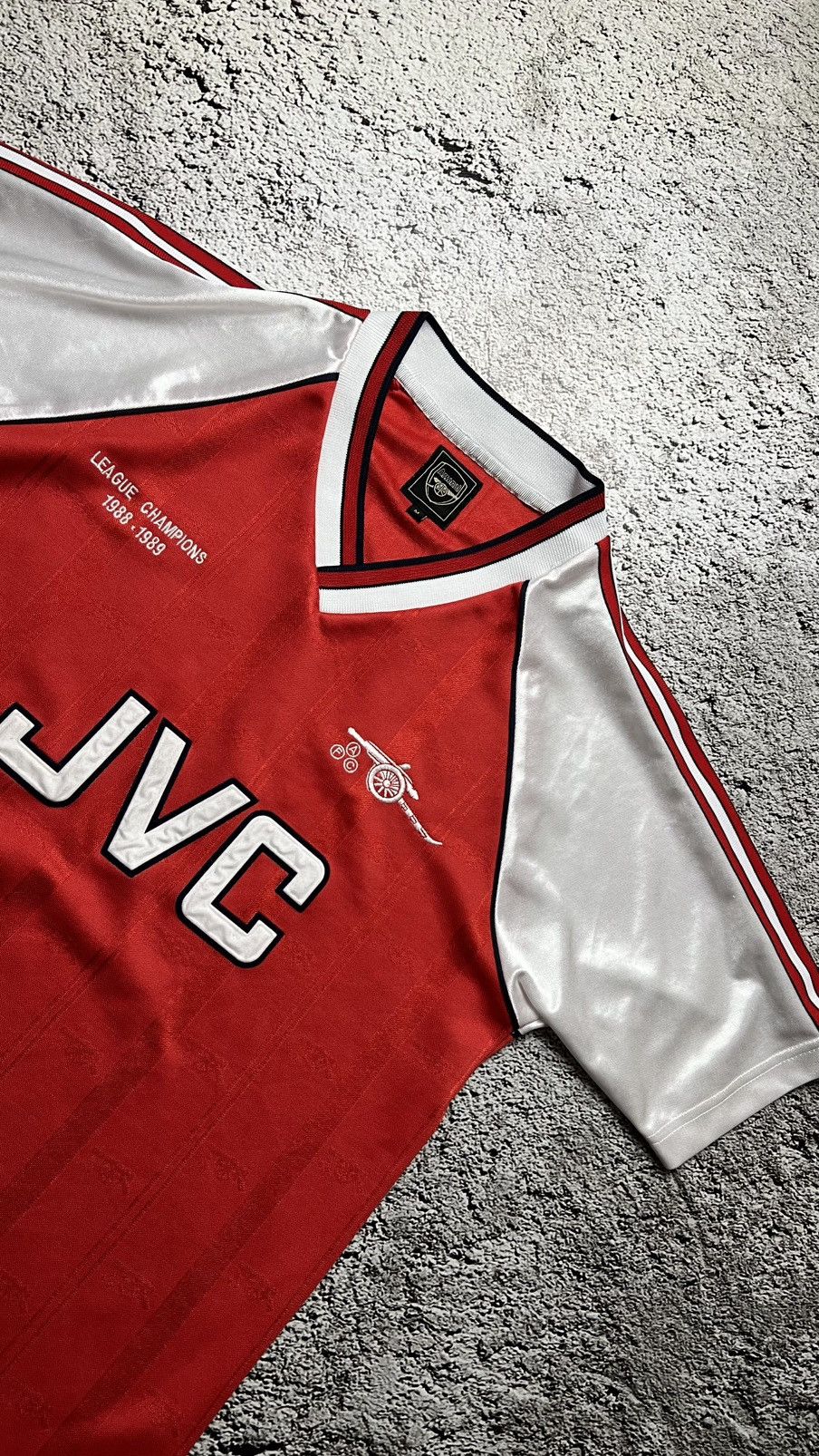 Other 1988-1989 Arsenal London league champions jersey JVC Size US M / EU 48-50 / 2 - 2 Thumbnail