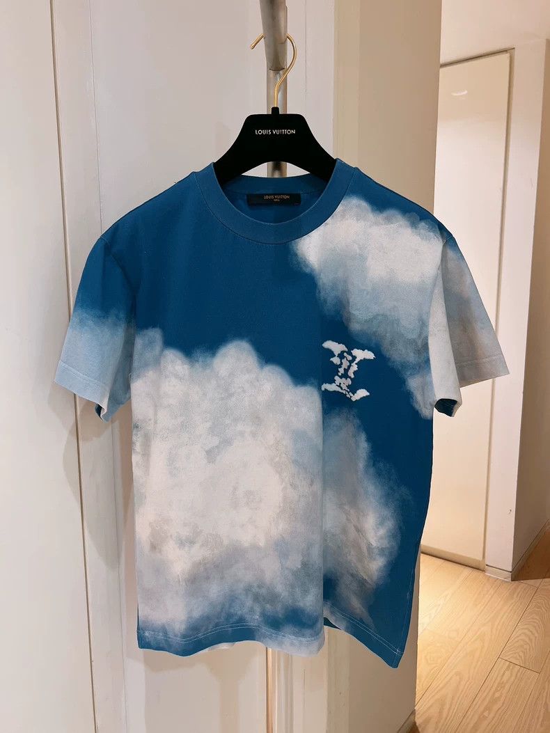 Louis Vuitton Louis Vuitton Cloud Print Short Sleeve Tee-dmc Size US XS / EU 42 / 0 - 1 Thumbnail