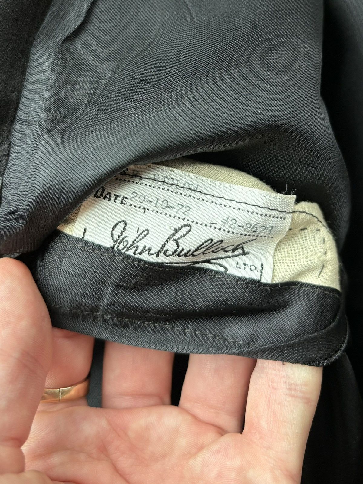Vintage 1970s Two Piece Suit Vintage Suspender Pants Satin Lapel Size 50R - 5 Thumbnail