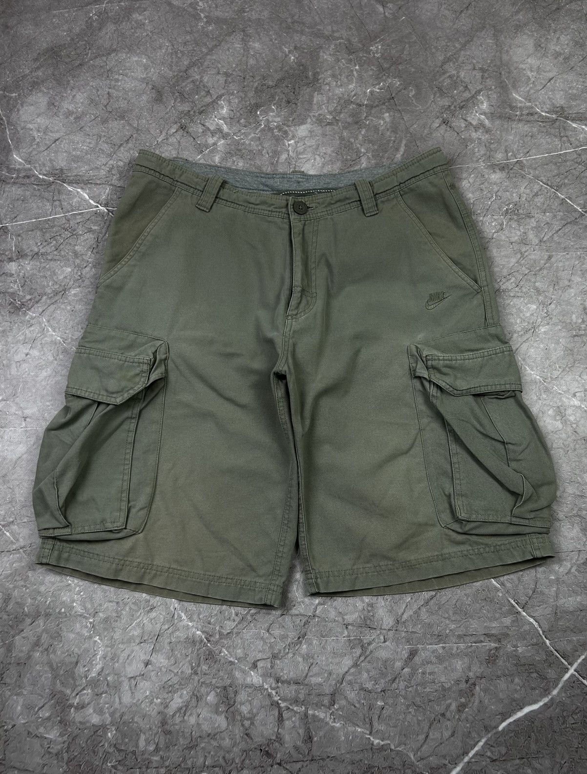 Nike × Vintage Nike vintage cargo shorts size 34 Size US 34 / EU 50 - 2 Thumbnail
