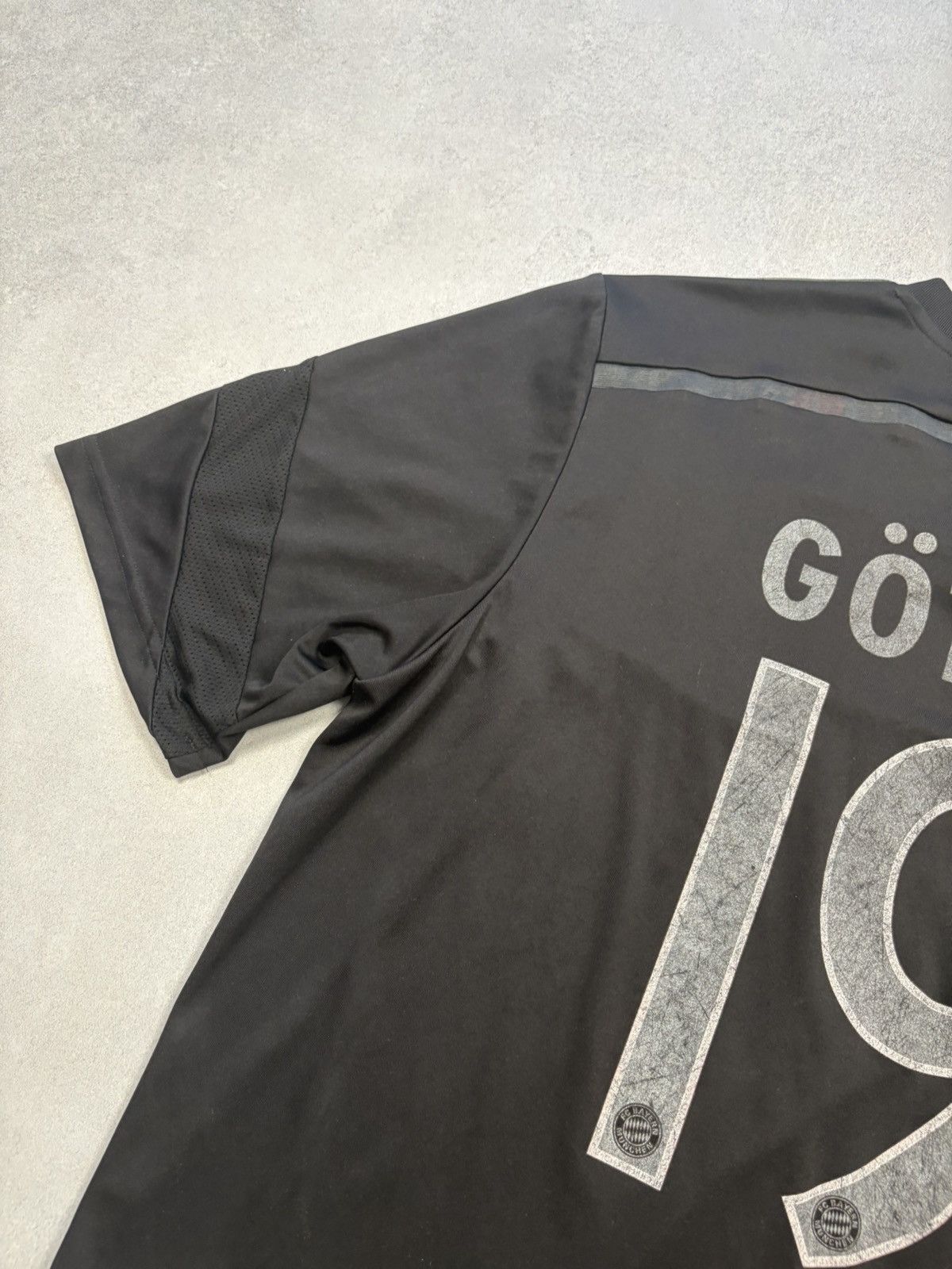 Adidas 2014 Bayern Munich Gotze #19 Champions League Jersey L Size US L / EU 52-54 / 3 - 19 Thumbnail