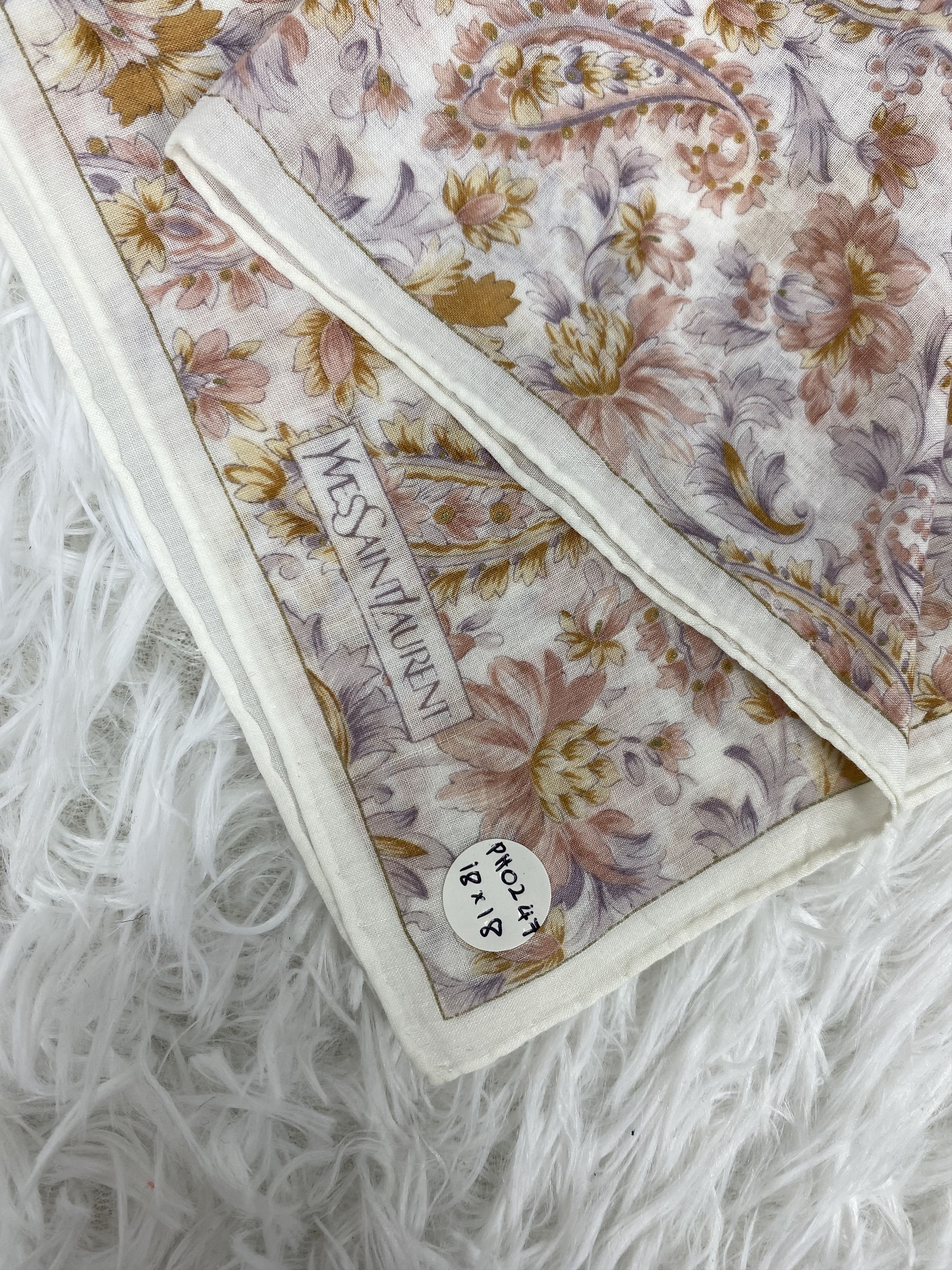 Vintage × Yves Saint Laurent Vintage Yves Saint Laurent Handkerchief Neckerchief PH0247 Size ONE SIZE - 2 Thumbnail