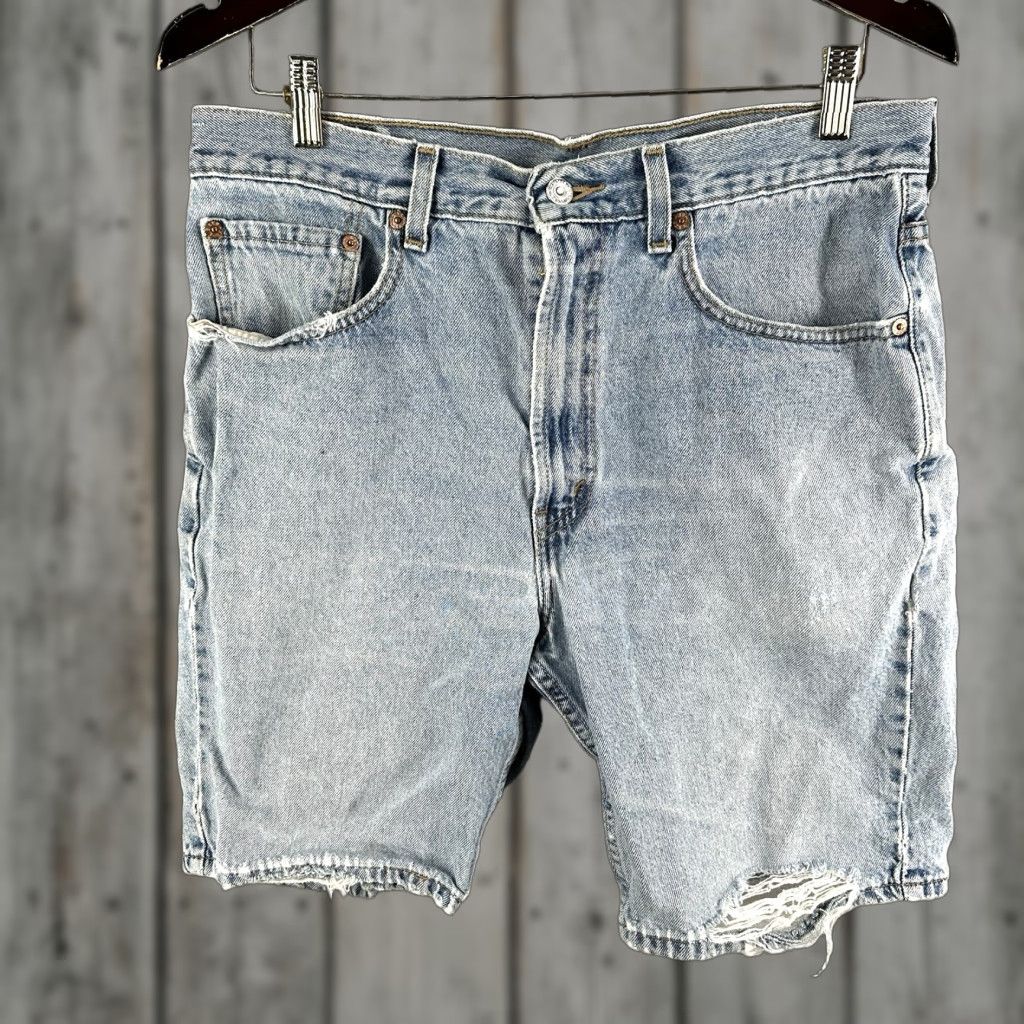 Levi's VINTAGE Levi's 505 Denim Jean Shorts Mens 34 Light Blue Regular Fit Y2K 2004 Summer Jorts Size US 34 / EU 50 - 1 Thumbnail