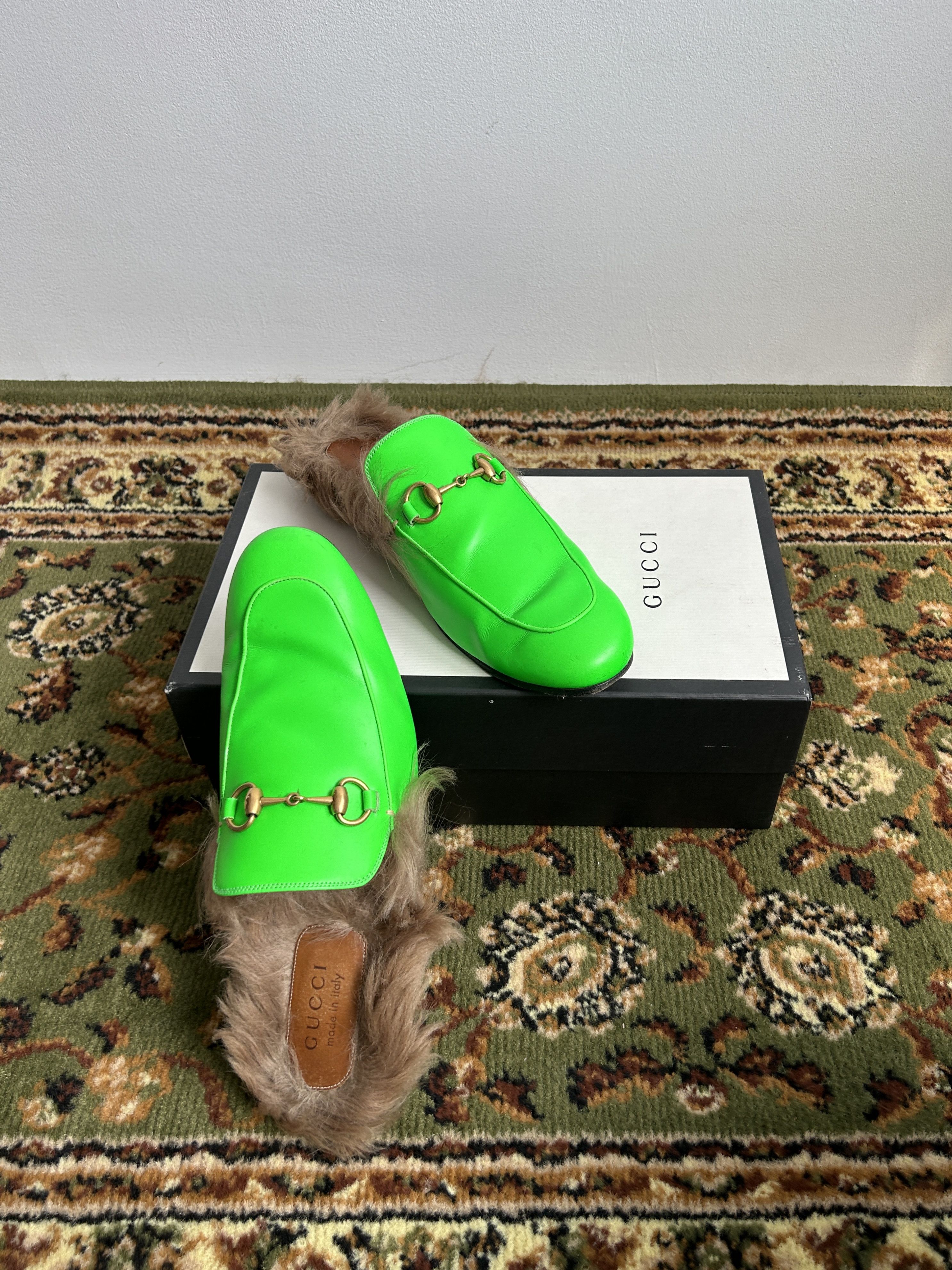 Gucci Gucci princetown horsebit kangaroo fur slip ons neon green Size US 10 / EU 43 - 1 Thumbnail
