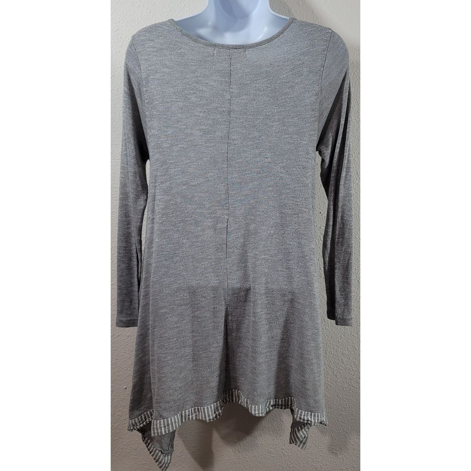 Other Easel Gray Heathered Shark Bite Hem Top Small Lightweight Size S / US 4 / IT 40 - 2 Thumbnail