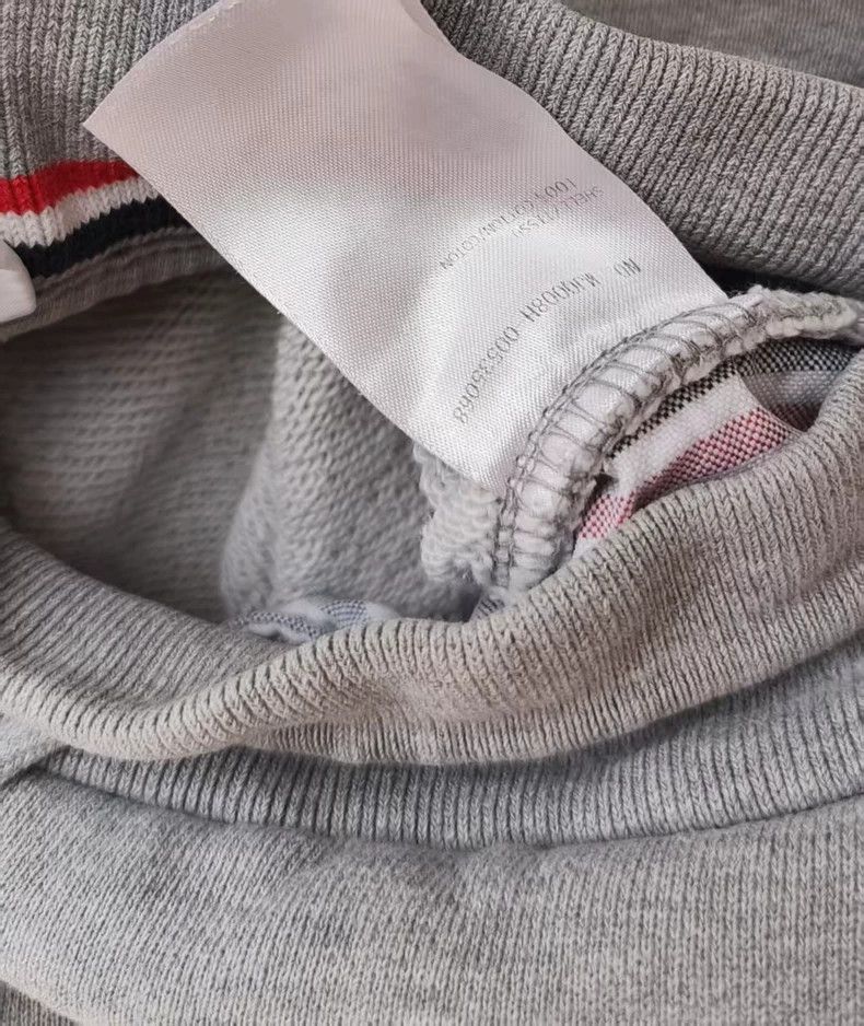 Thom Browne Thom Browne Size 0 Classic four-striped gray sweatpants 25 Size US 26 / EU 42 - 7 Thumbnail