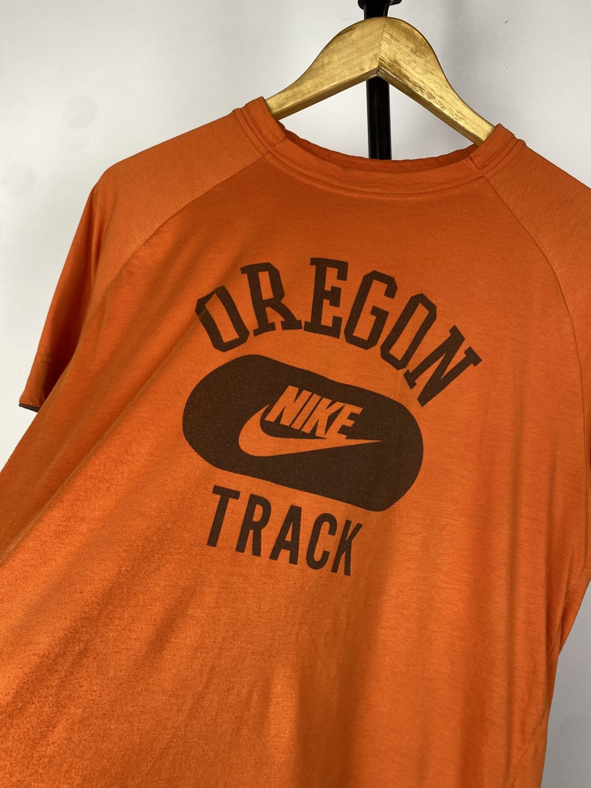 Nike × Vintage 90s Faded Nike Big Logo Vintage Y2K Retro Tee T-Shirt Size US S / EU 44-46 / 1 - 4 Thumbnail