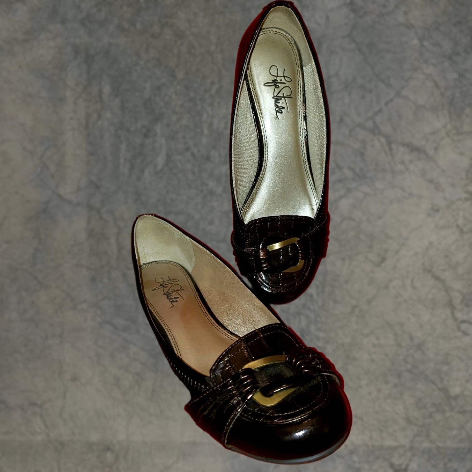 Vintage LifeStride Mascot Flats Women's 8.5M Brown Alligator Metal Accent Dress Size M / US 6-8 / IT 42-44 - 1 Thumbnail