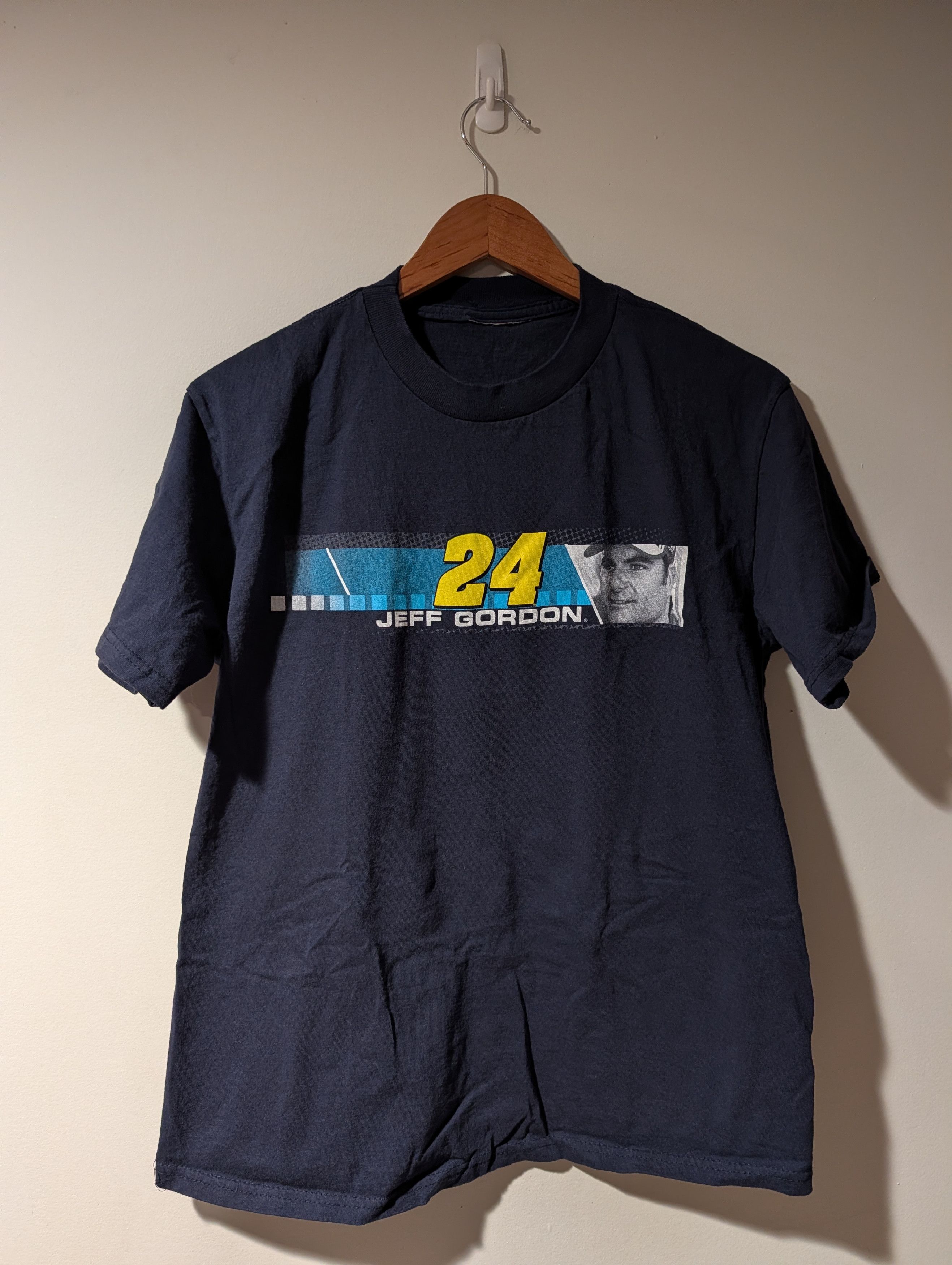 NASCAR Vtg Jeff Gordon NASCAR Racing Graphic T-Shirt #24 Dupont 90s Size US M / EU 48-50 / 2 - 3 Thumbnail
