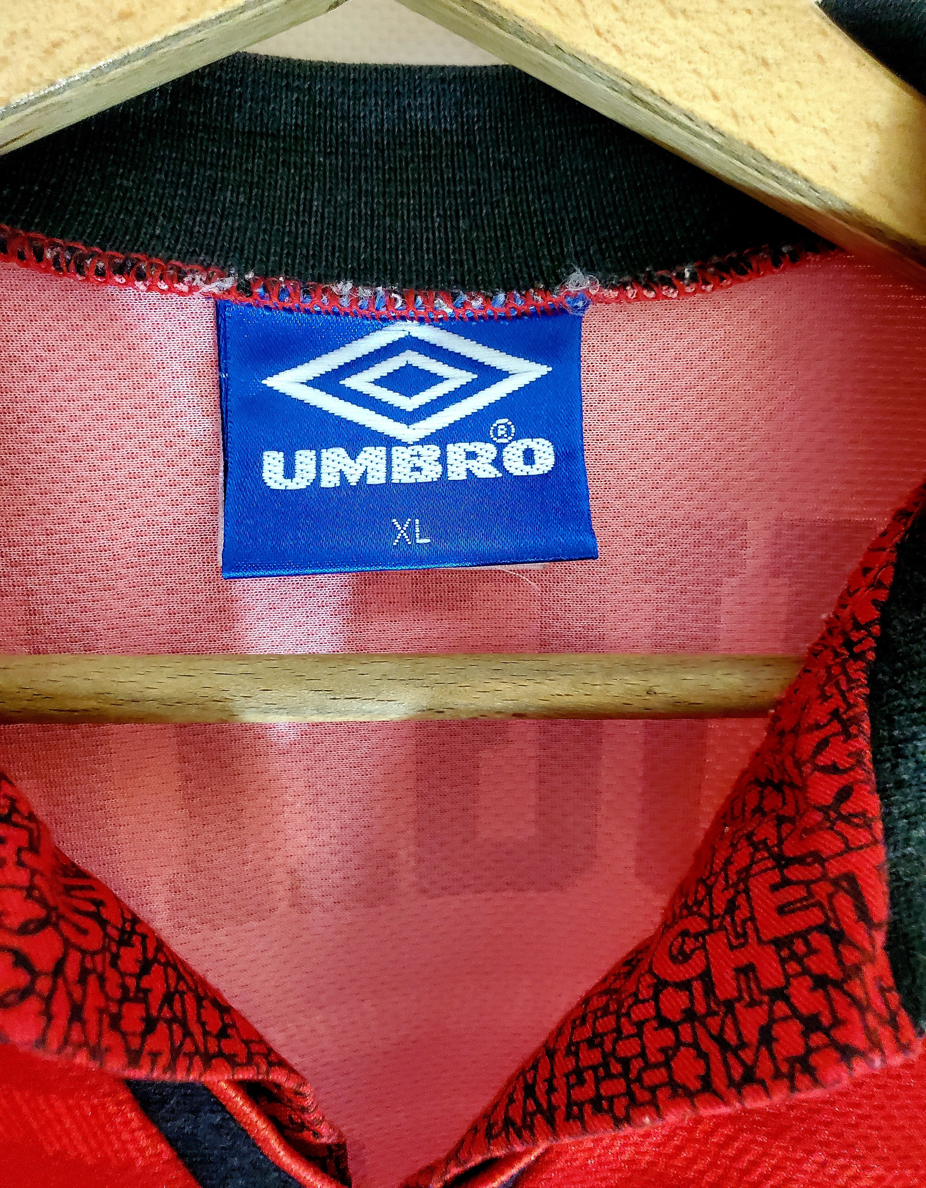 Umbro Vintage Manchester United Home 94-95 Umbro #10 HUGHES Xl Size US XL / EU 56 / 4 - 6 Thumbnail