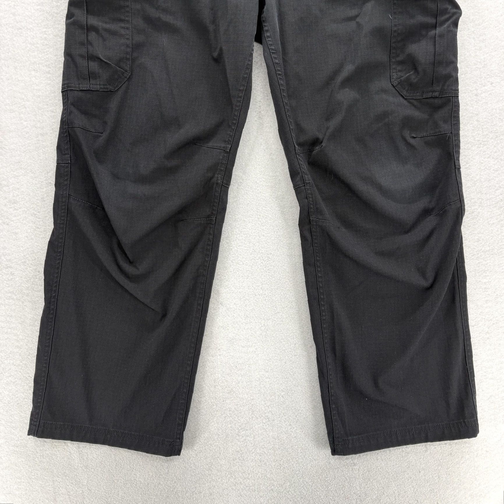 Under Armour Under Armour Tactical Patrol Pants Womens 18 Black Ripstop Storm Relaxed Fit Size 40" / US 18 - 2 Thumbnail