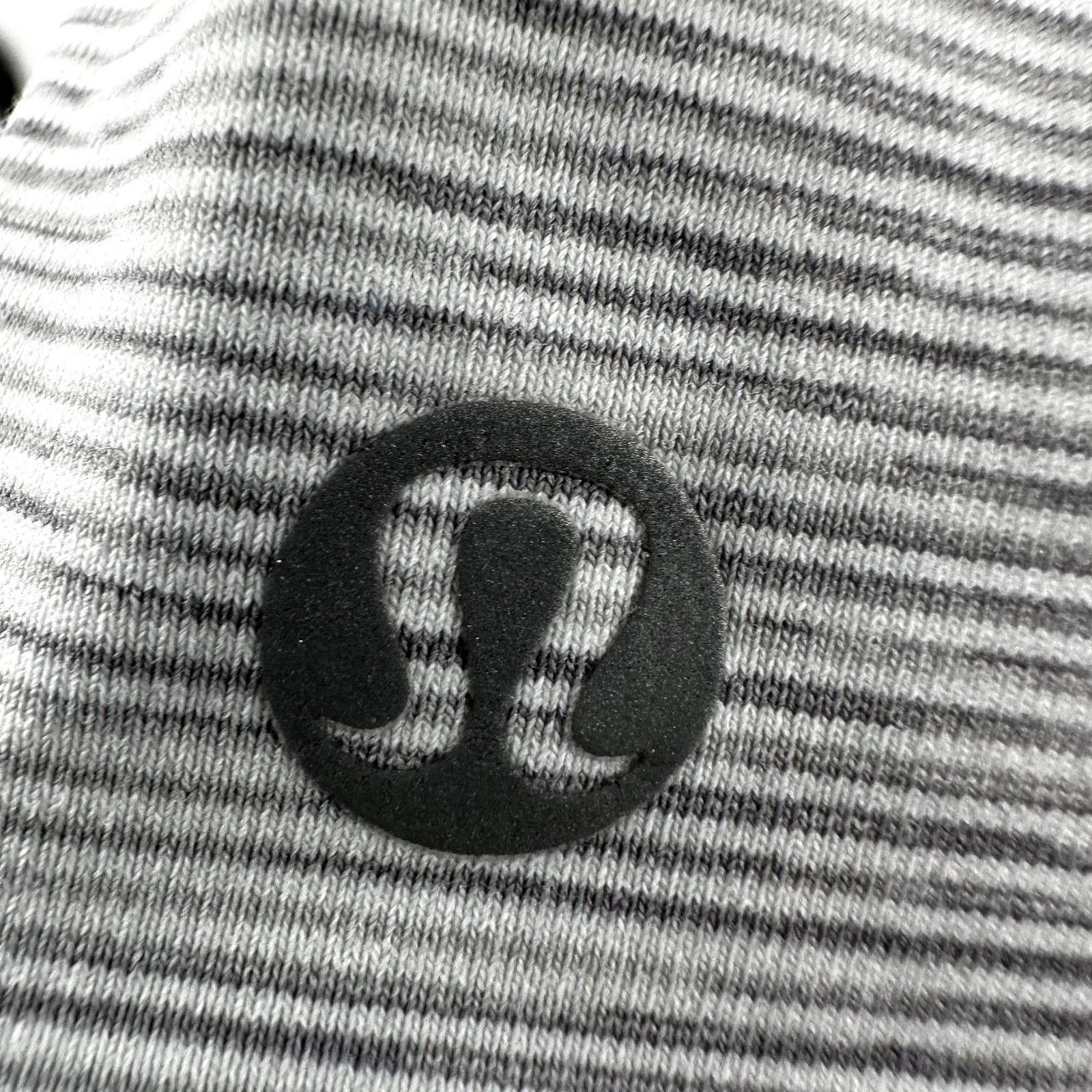 Lululemon Lululemon Pace Rival Crop Wee Are From Space Seal Grey 6 Size 28" / US 6 / IT 42 - 3 Thumbnail