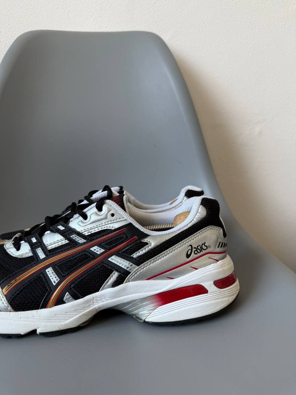 Asics Vintage asics gel low top sneakers Size US 10 / EU 43 - 9 Thumbnail