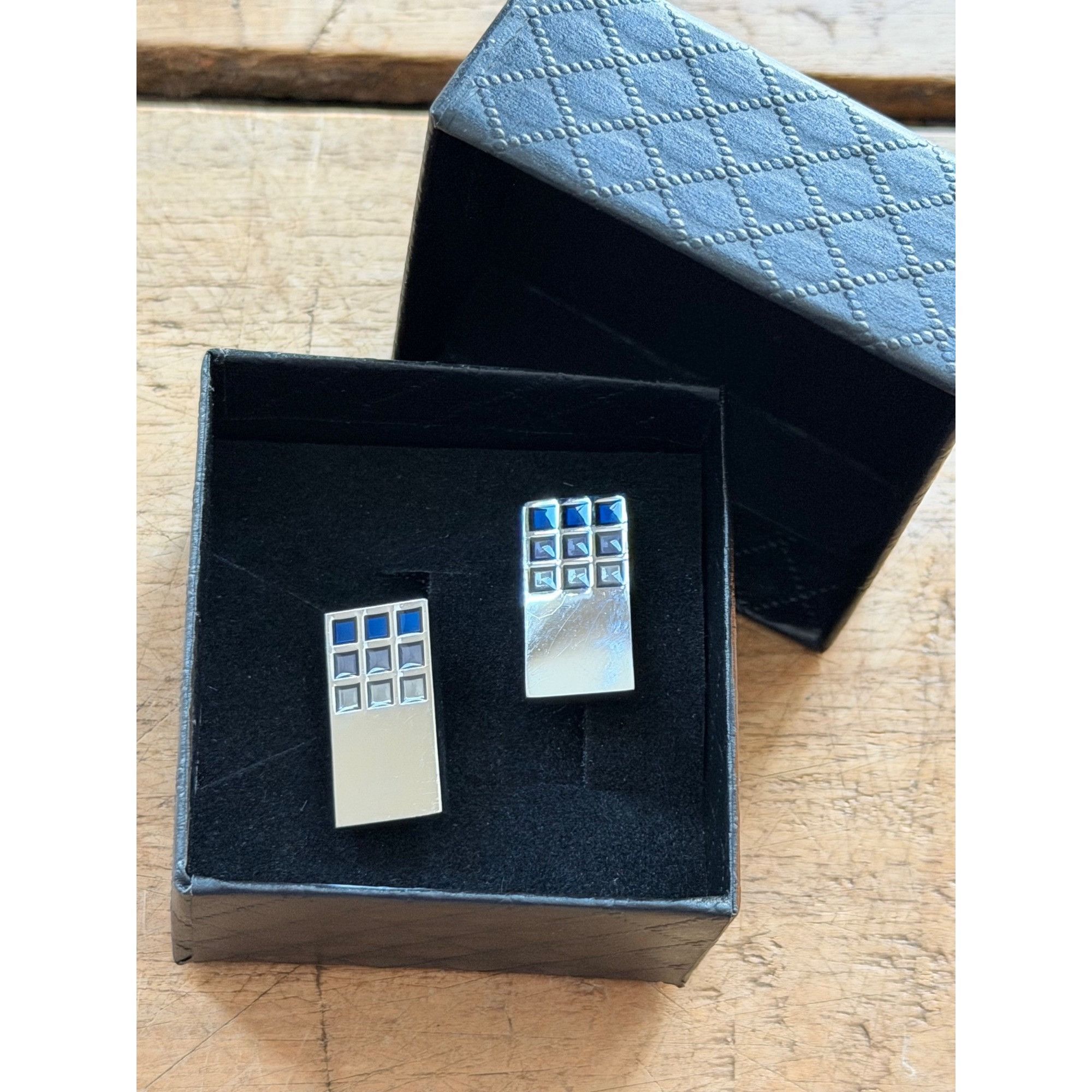 Other Silver Rectangle Blue Grid Design Cufflinks In Quilted Black Size ONE SIZE - 3 Thumbnail