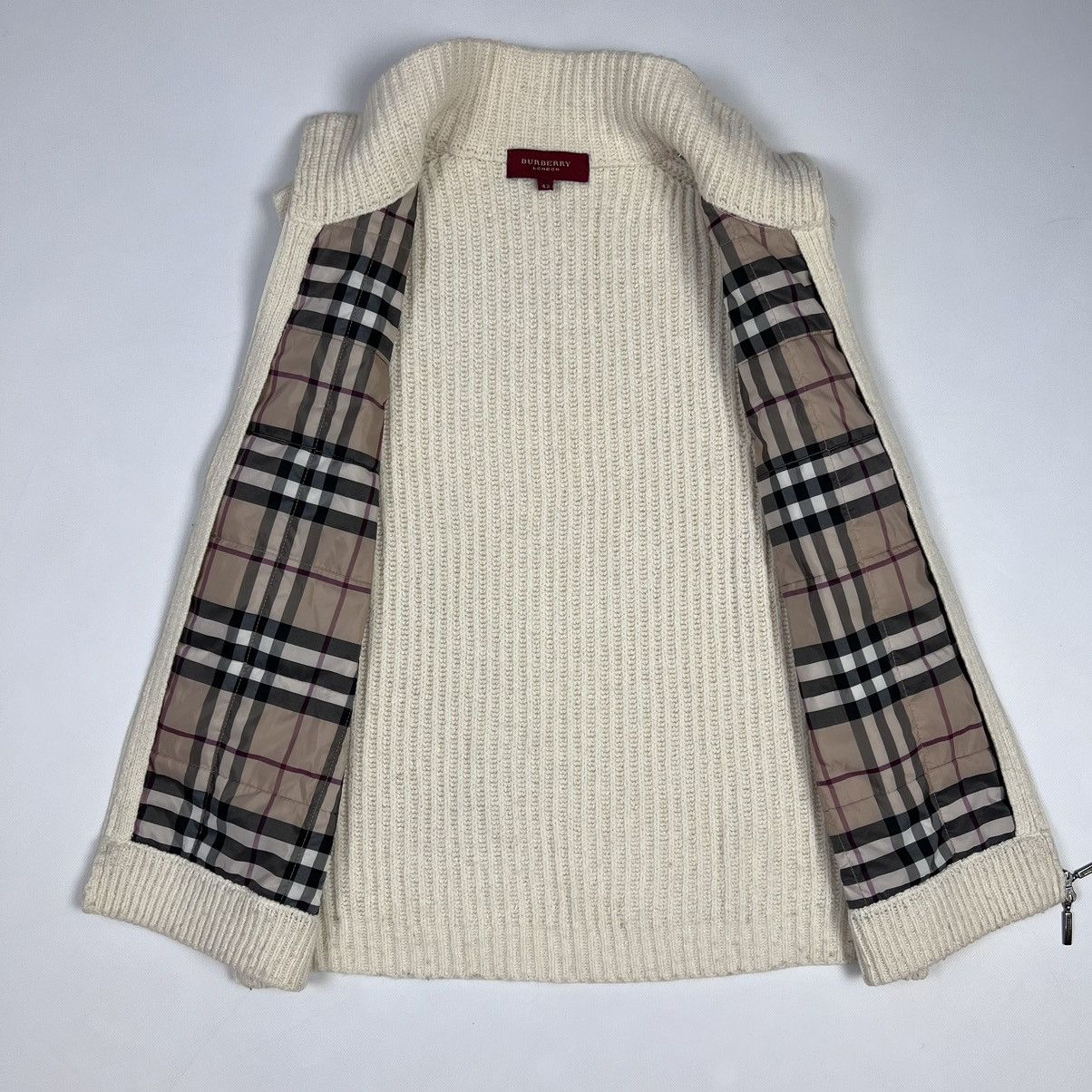 Burberry × Vintage Burberry London red tab vintage quilted wool vest Size M / US 6-8 / IT 42-44 - 7 Thumbnail