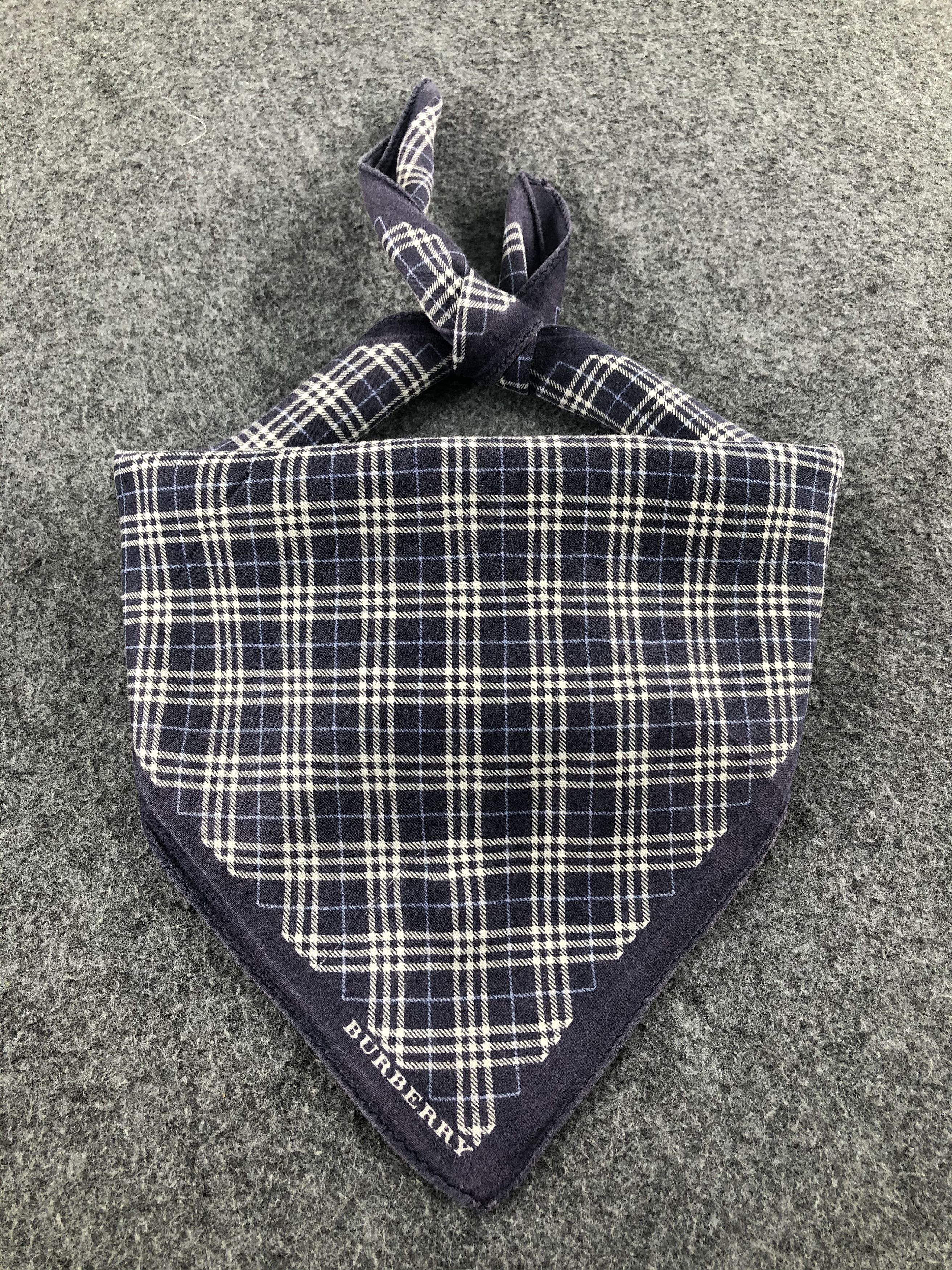Burberry Burberry Handkerchief / Bandana / Neckerchief Size ONE SIZE - 2 Thumbnail