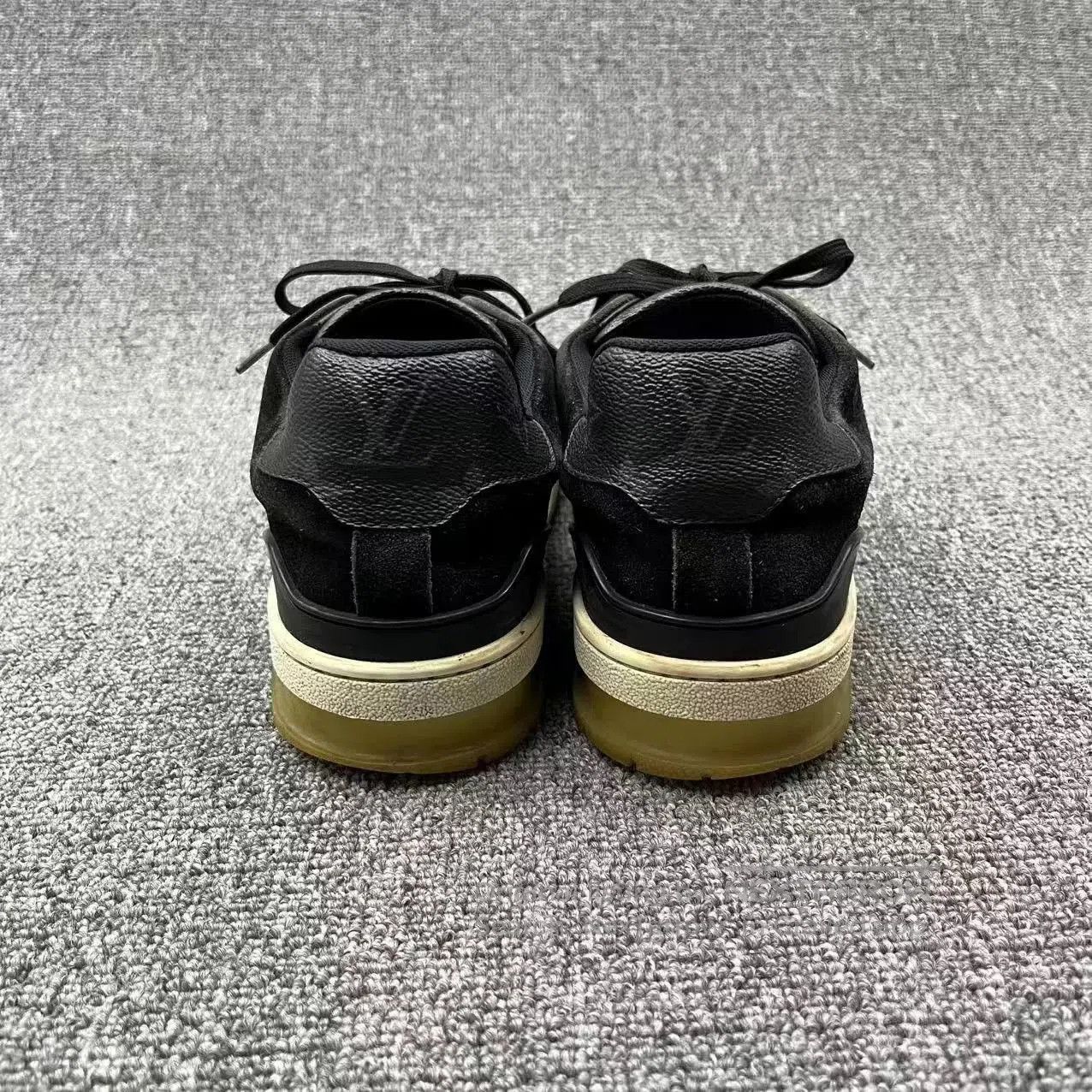 Louis Vuitton louis vuitton black monogram trainer sneakers. Size US 9 / EU 42 - 4 Thumbnail