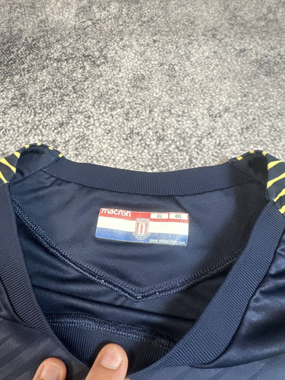 Macron Macron Stoke City 31 soccer jersey rare Streetwear USA 4XL Size US XXL / EU 58 / 5 - 4 Thumbnail